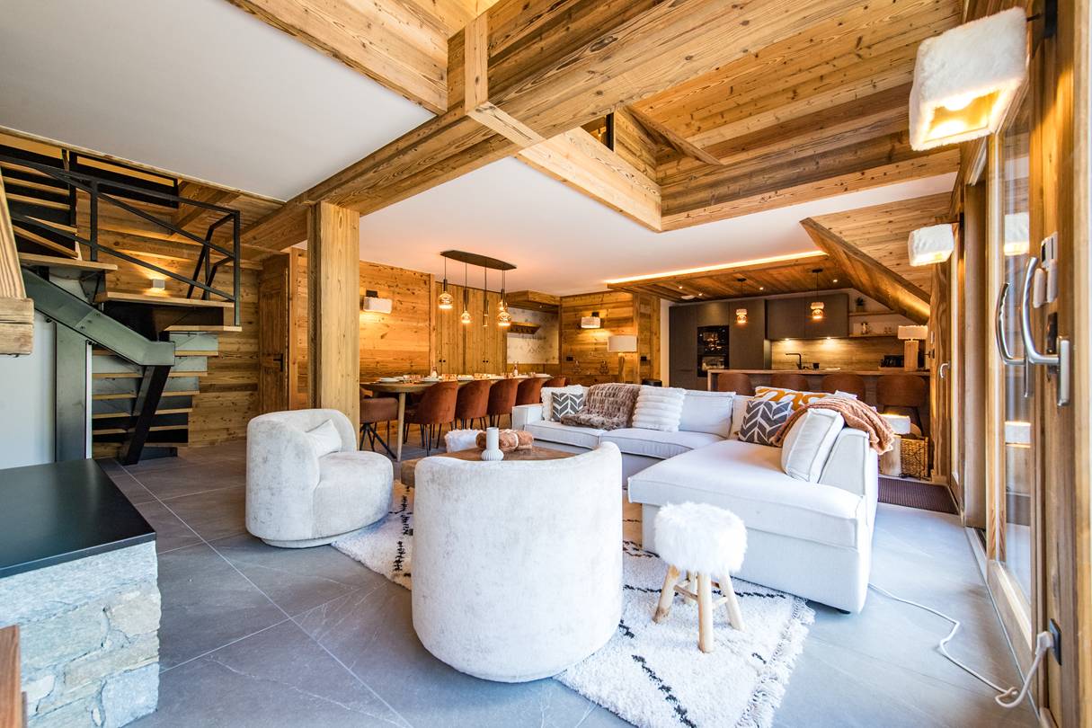 Appartement 12 personnes avec jacuzzi et sauna sur le front de neige