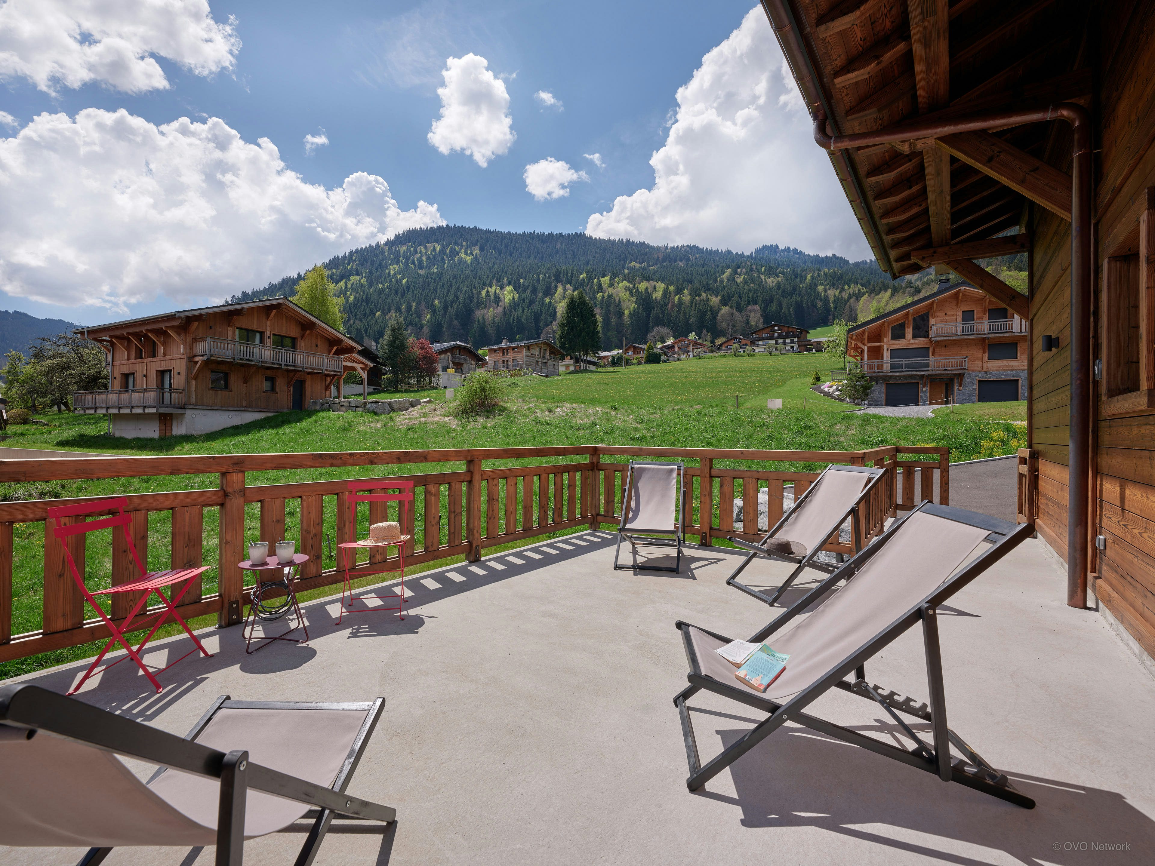 Séjour alpin pour 8 avec terrasses et jacuzzi