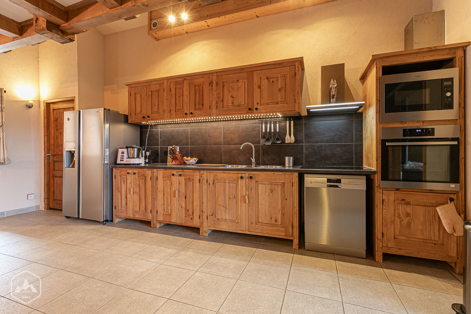 CHALET MANUREVA