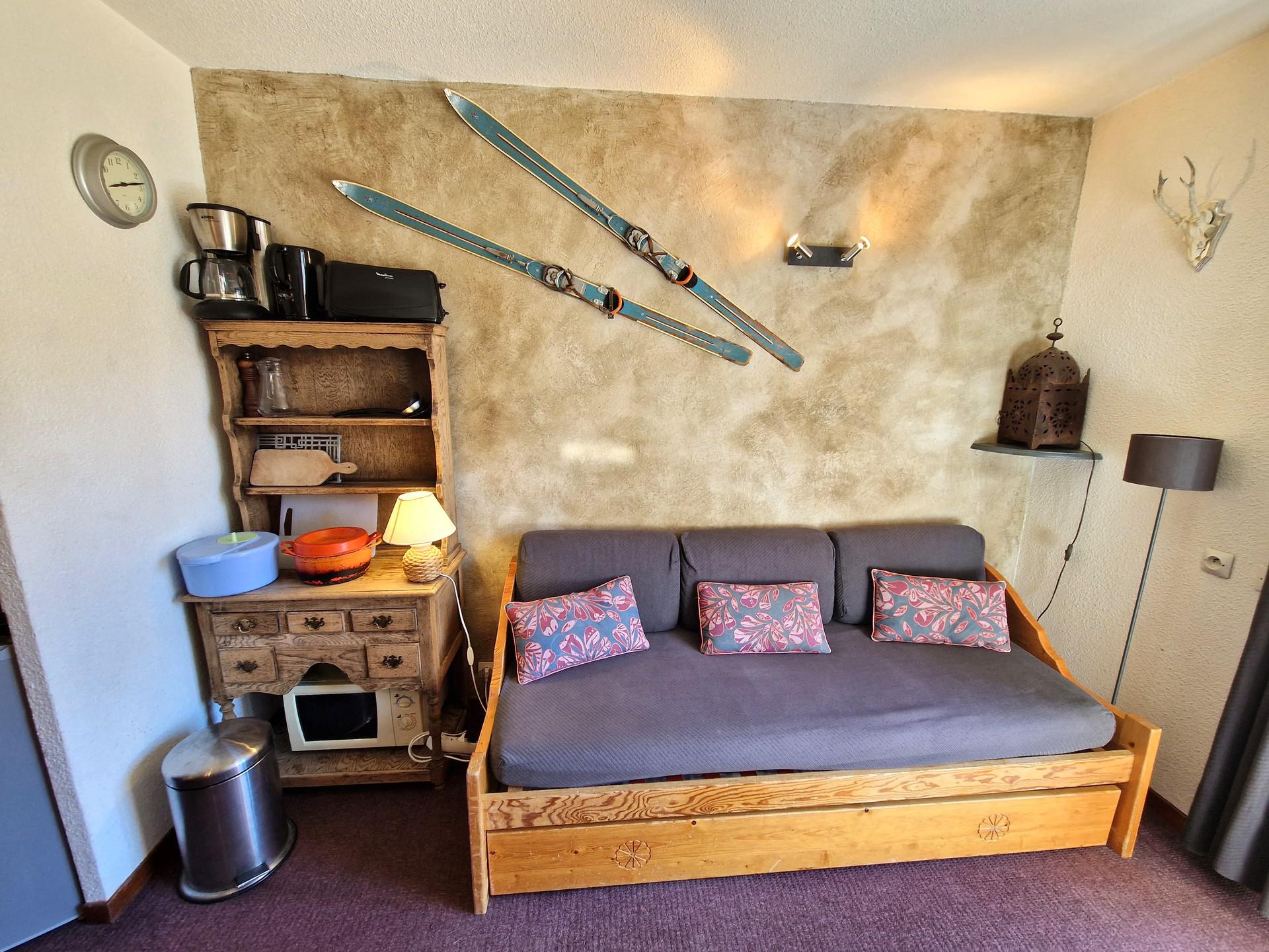 CHALET CLUB