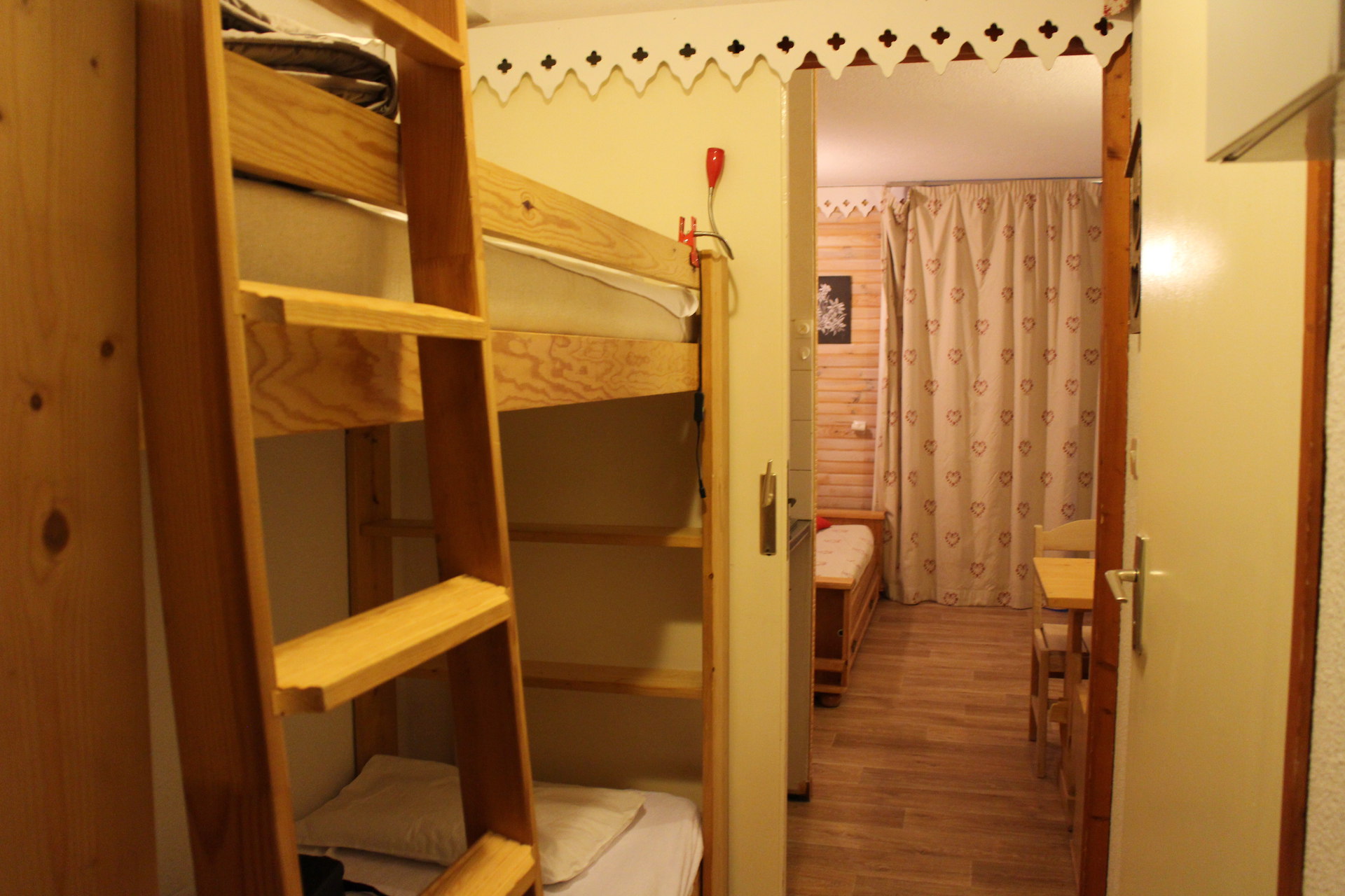 CHALET CLUB