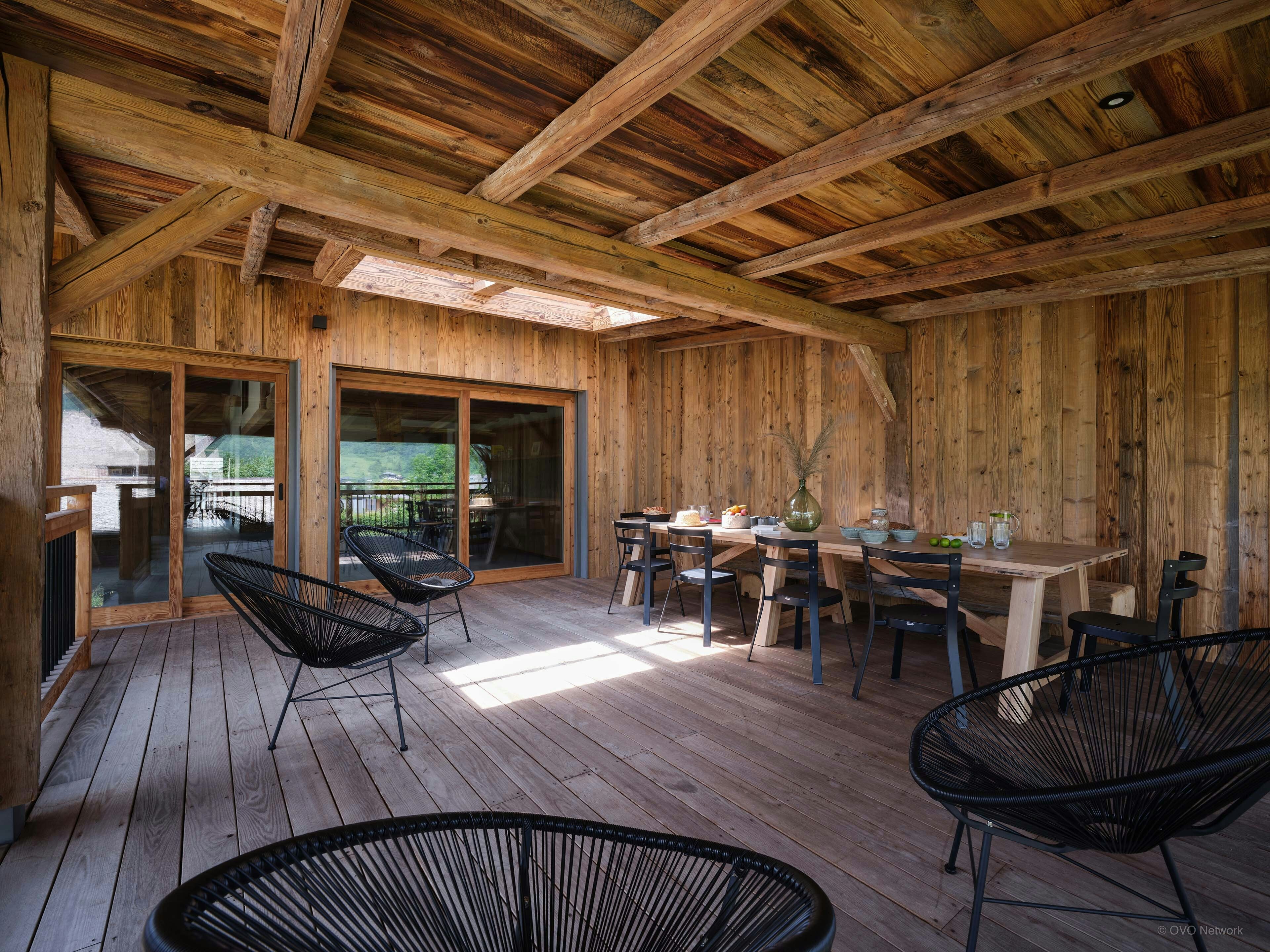 Ferme rénovée tout confort avec jacuzzi et terrasses