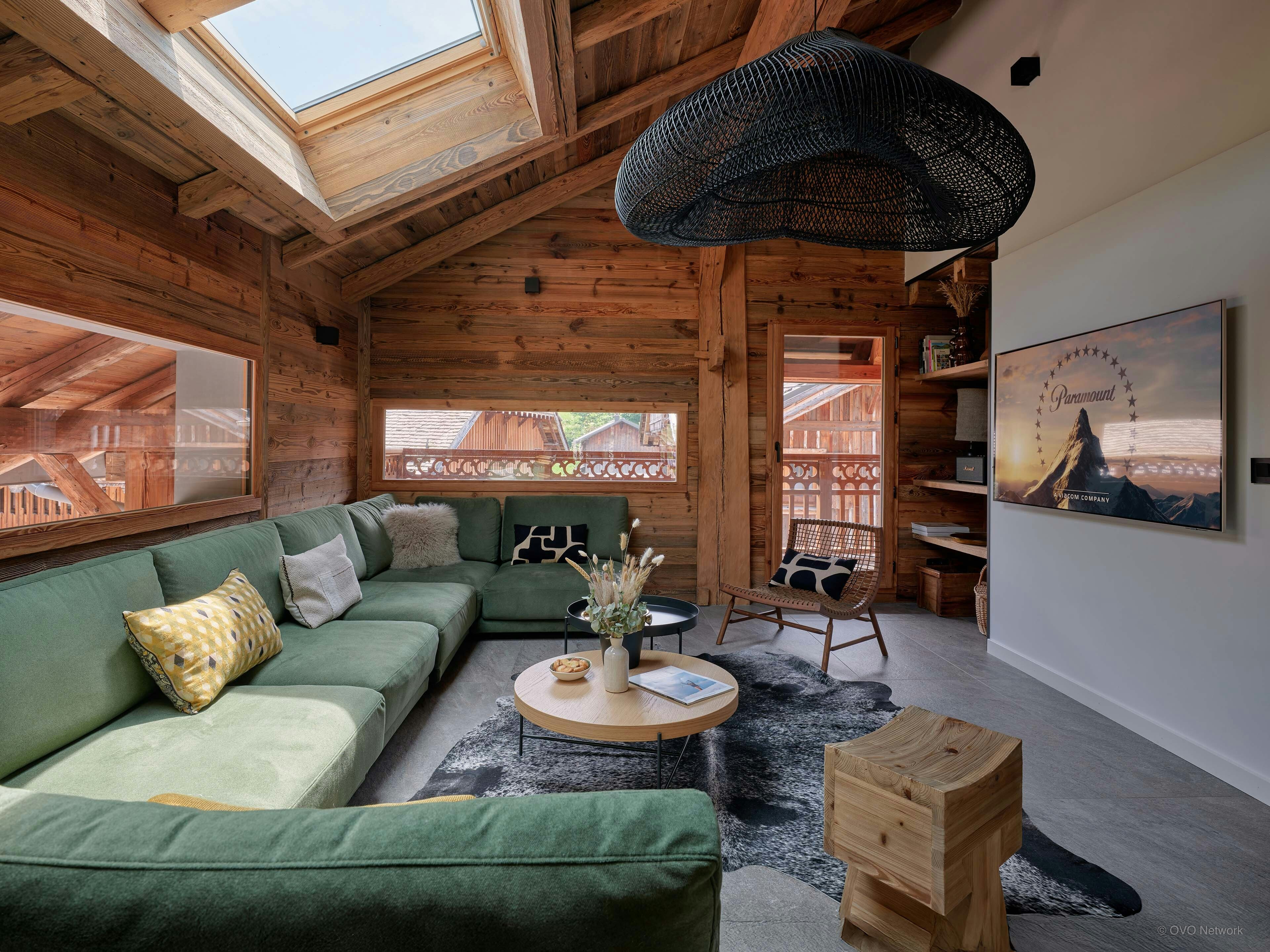 Ferme rénovée tout confort avec jacuzzi et terrasses