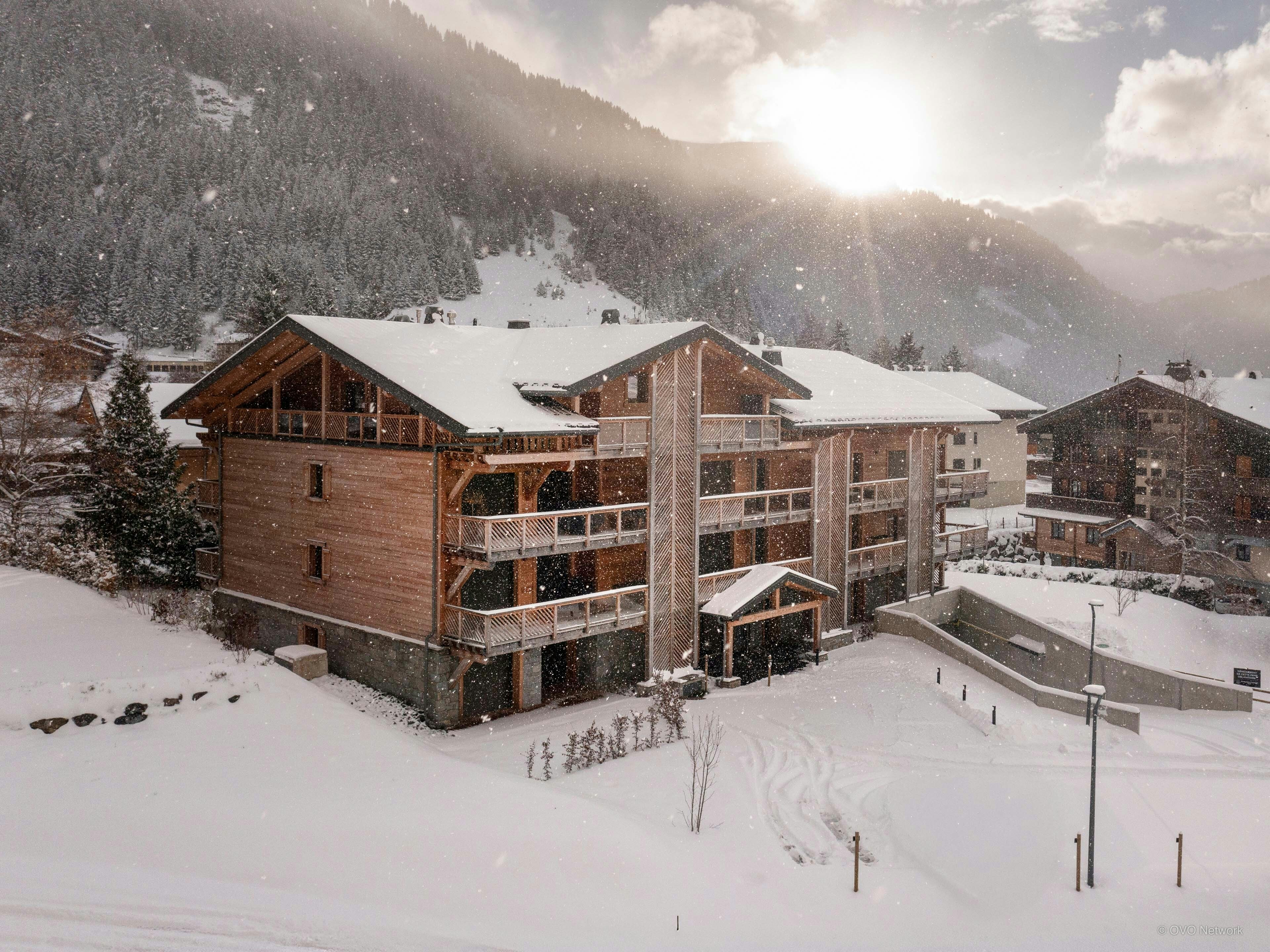 Appartement pour 6 à quelques pas du lac et des remontées