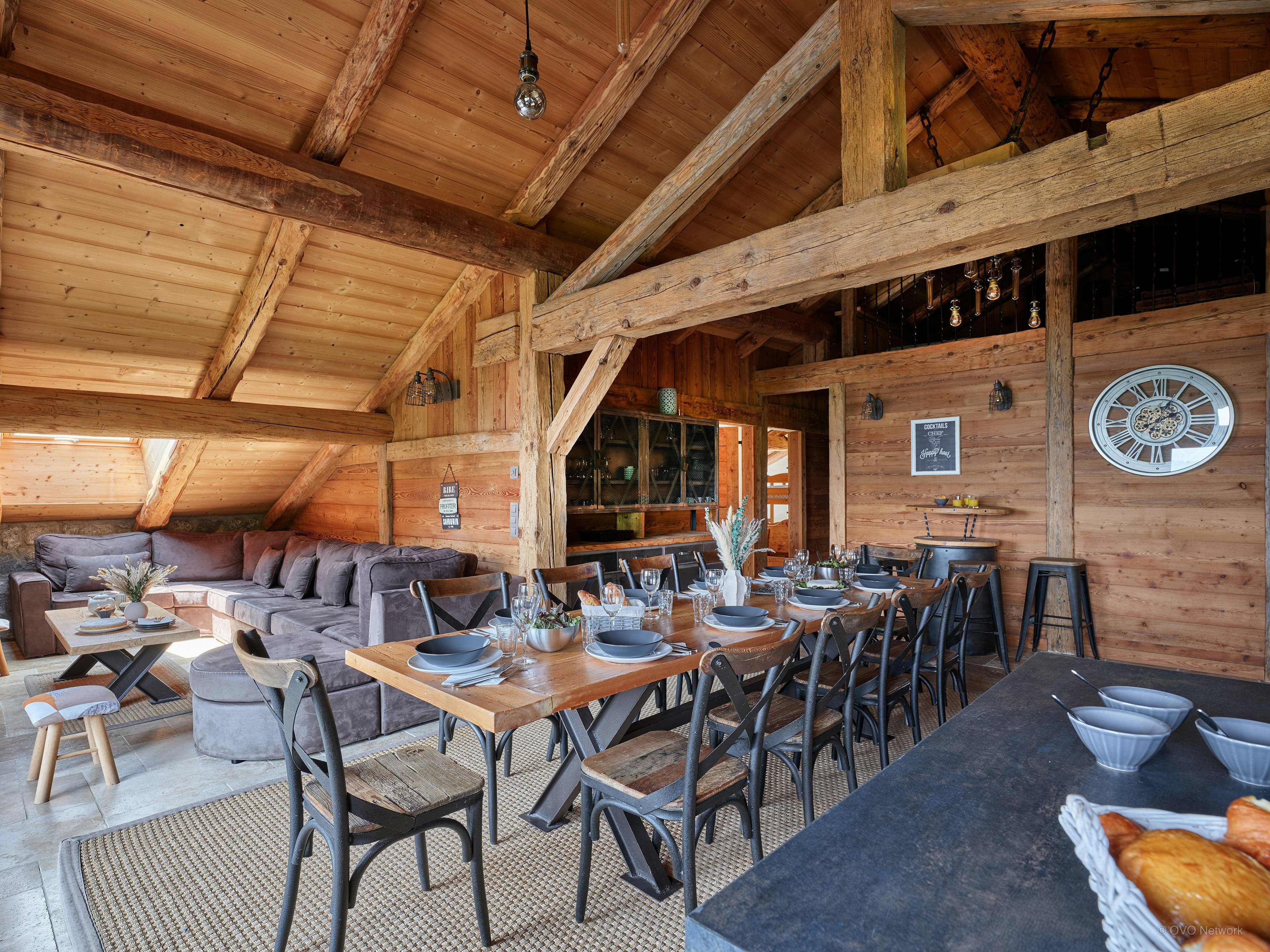 Charmante ferme rénovée avec jacuzzi, terrasse et balcon