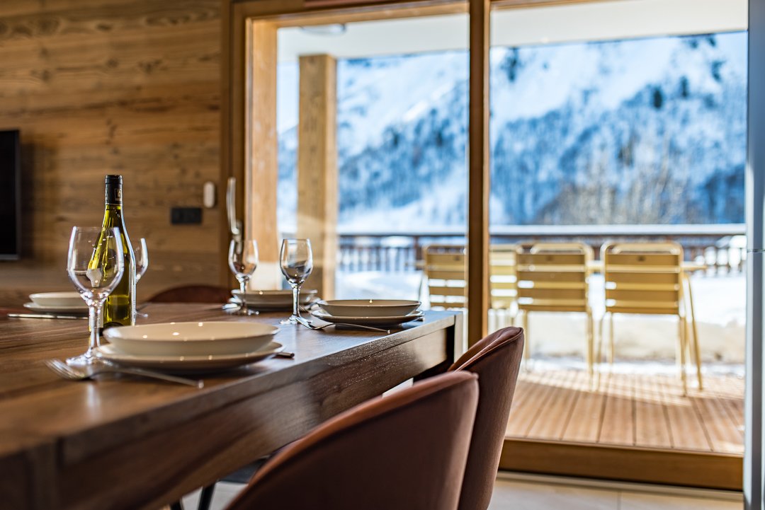 Appartement Haut de Gamme neuf avec terrasse de 60m2 plein sud avec Jacuzzi- 8 personnes