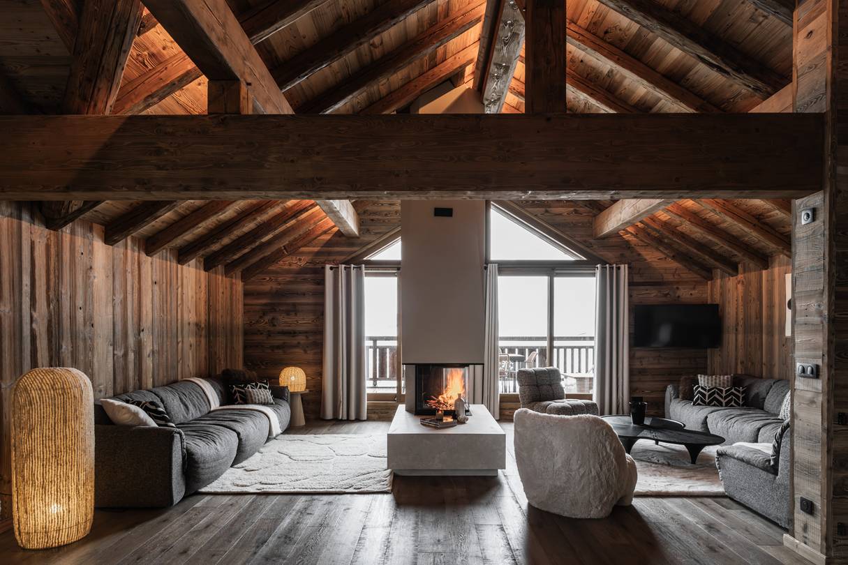 Luxueux chalet avec piscine intérieure, sauna et home cinéma