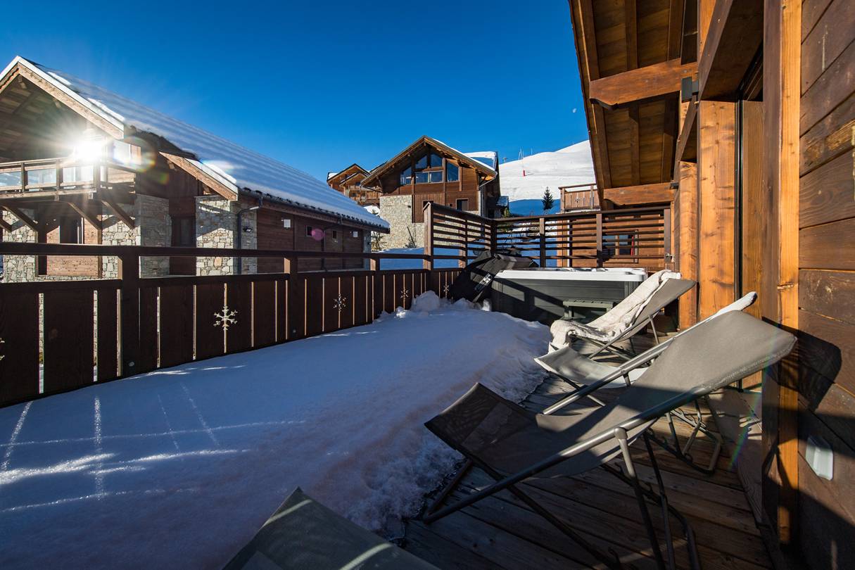 Chalet 14 couchages sur les pistes avec jacuzzi