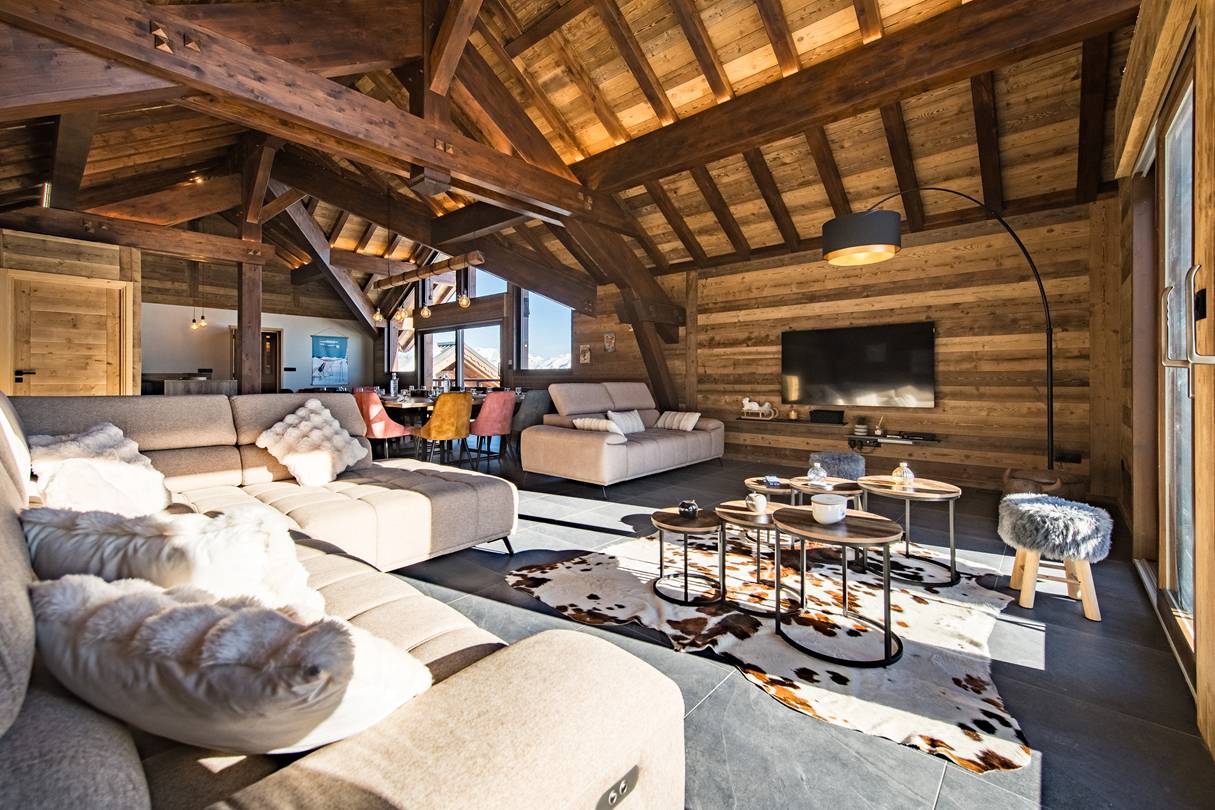 Chalet 15 couchages sur les pistes avec piscine