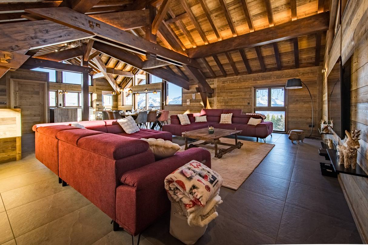 Chalet 12 couchages sur les pistes avec jacuzzi 