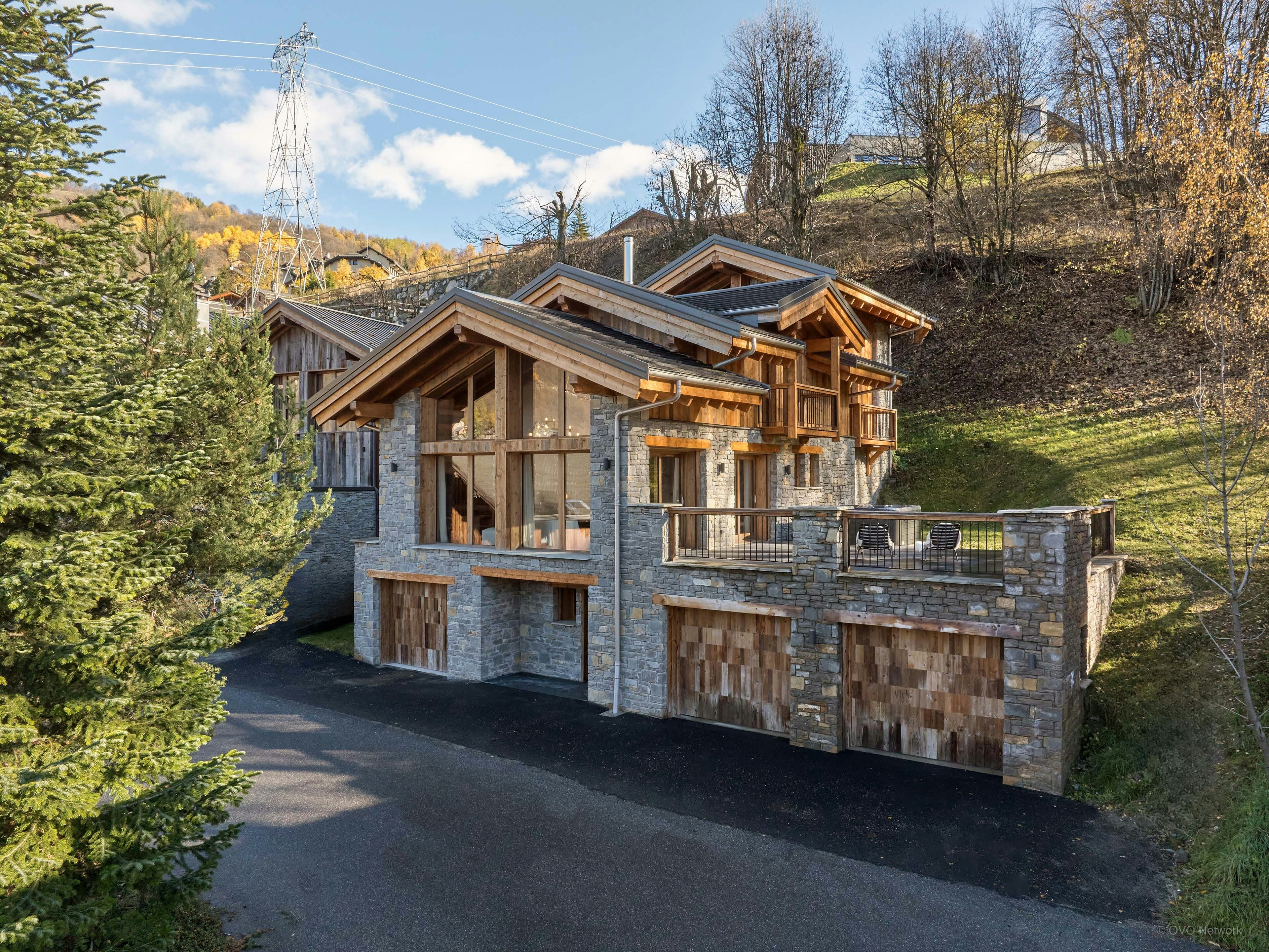 Splendide chalet moderne pour 12 avec sauna et jacuzzi