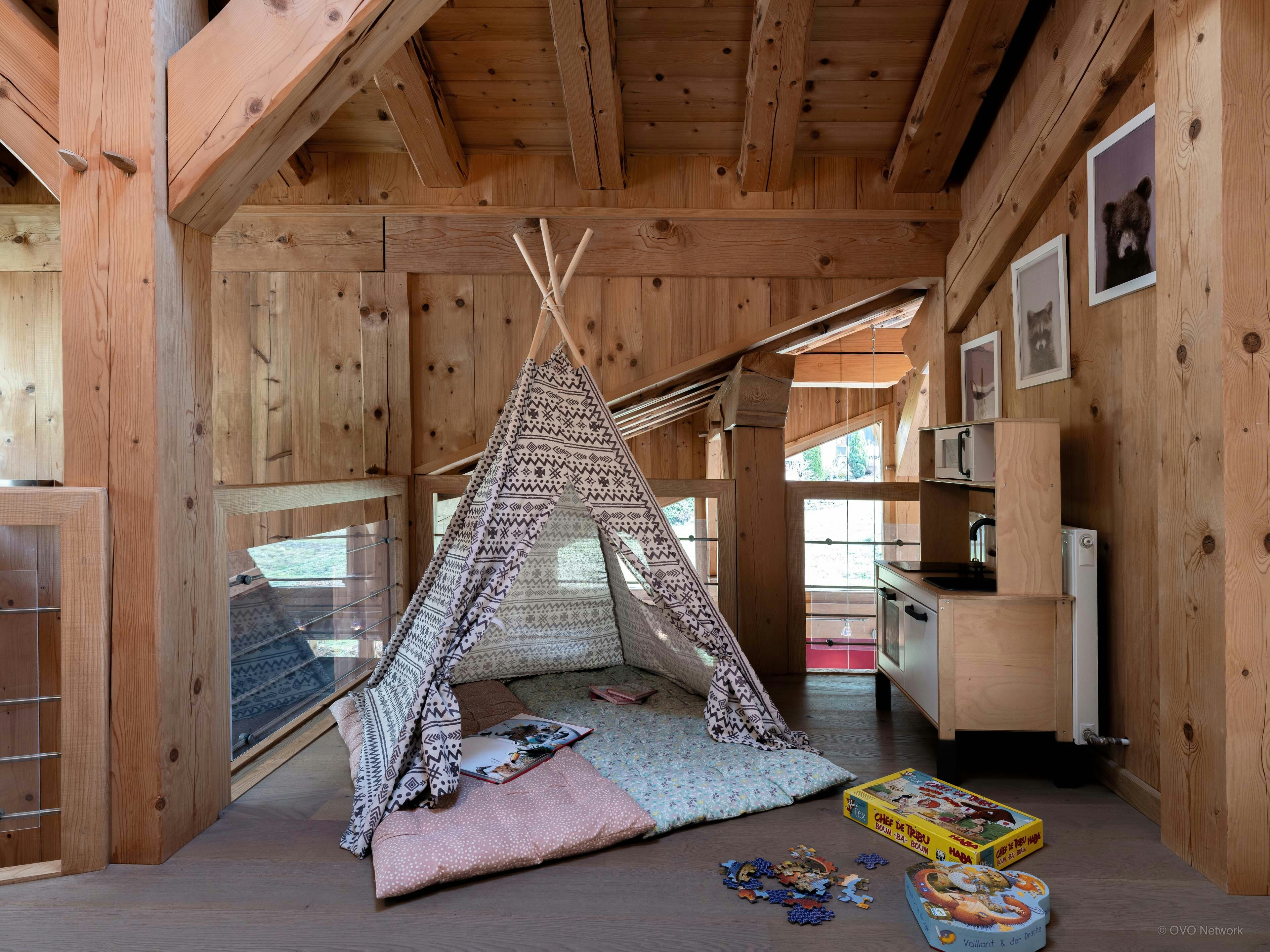 Chalet lumineux pour 7 avec terrasse entre morzine–avoriaz