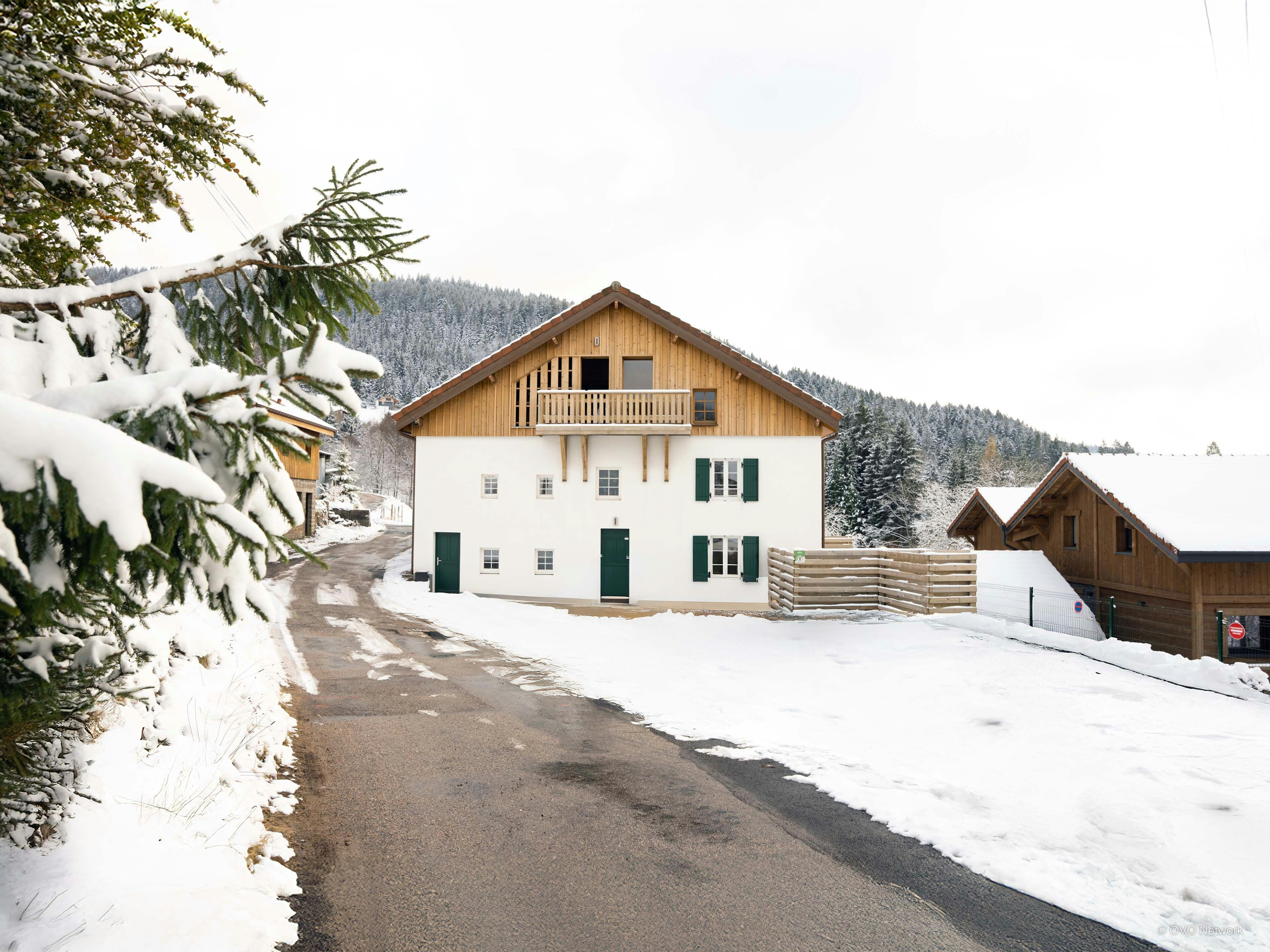 Chalet familial pour 10 avec sauna et jacuzzi à gérardmer