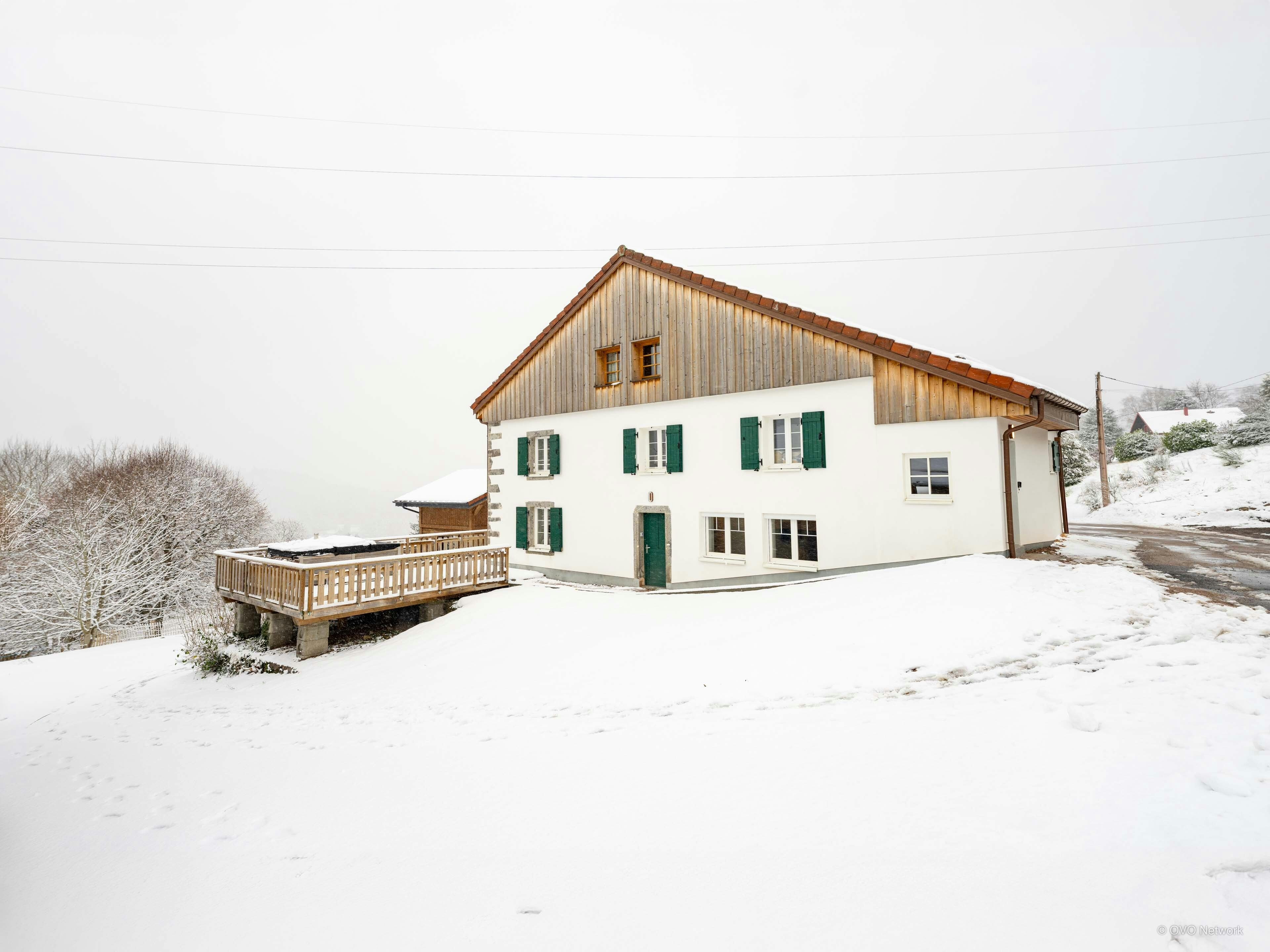 Chalet familial pour 10 avec sauna et jacuzzi à gérardmer