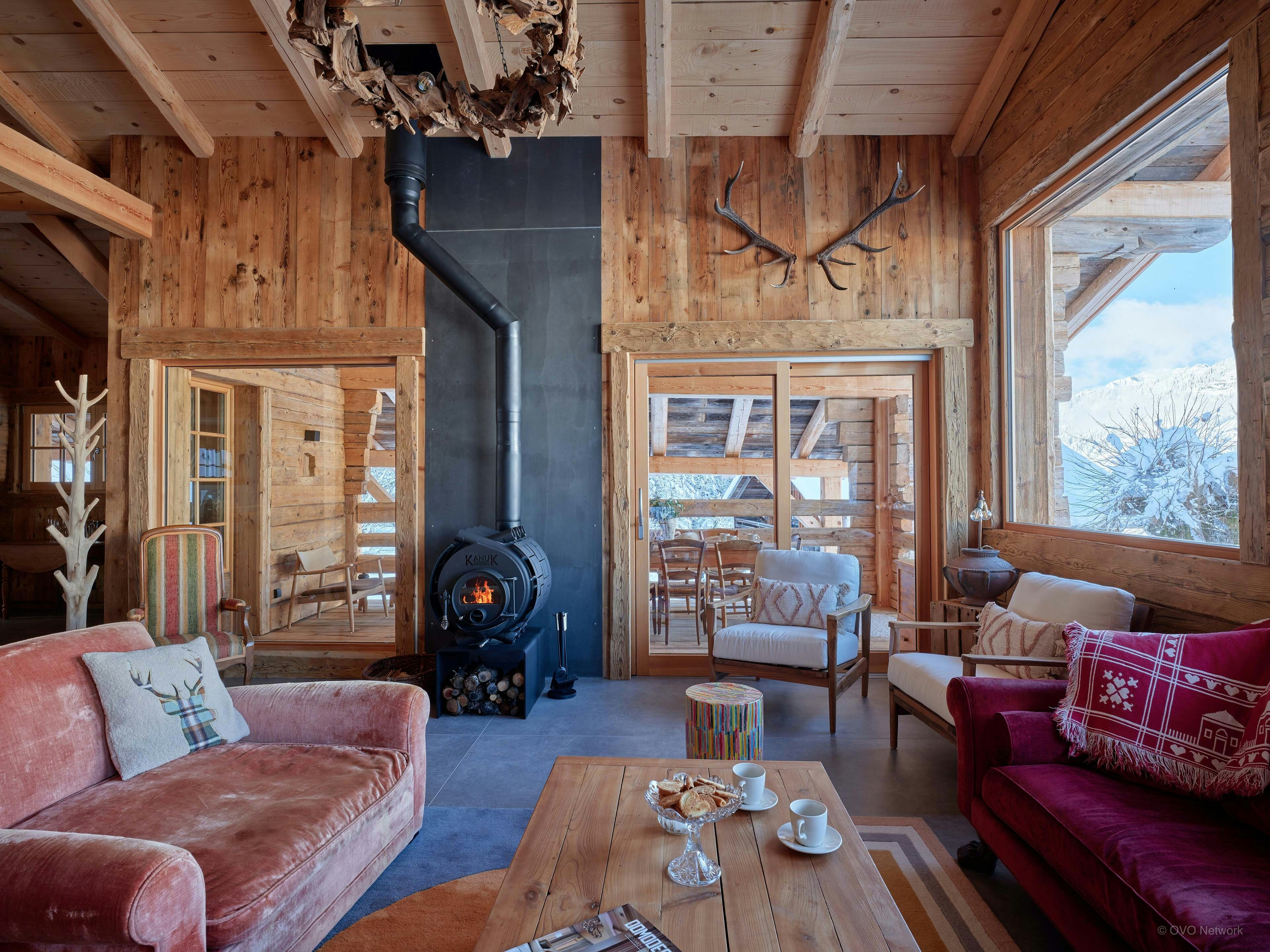 Ferme rénovée « skis aux pieds » pour 10 avec jacuzzi