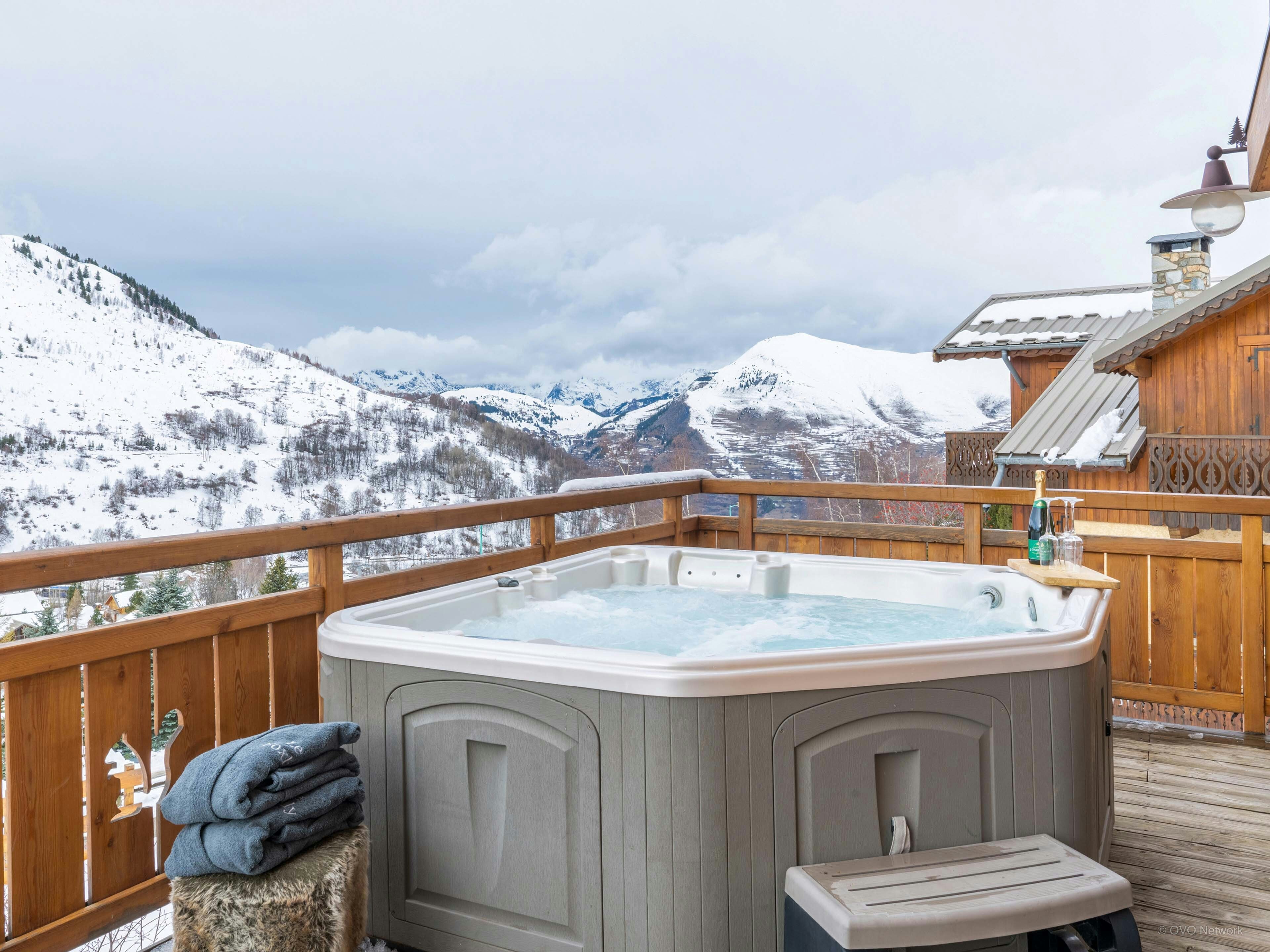 Chalet pour 12 aux deux alpes avec terrasse et jacuzzi