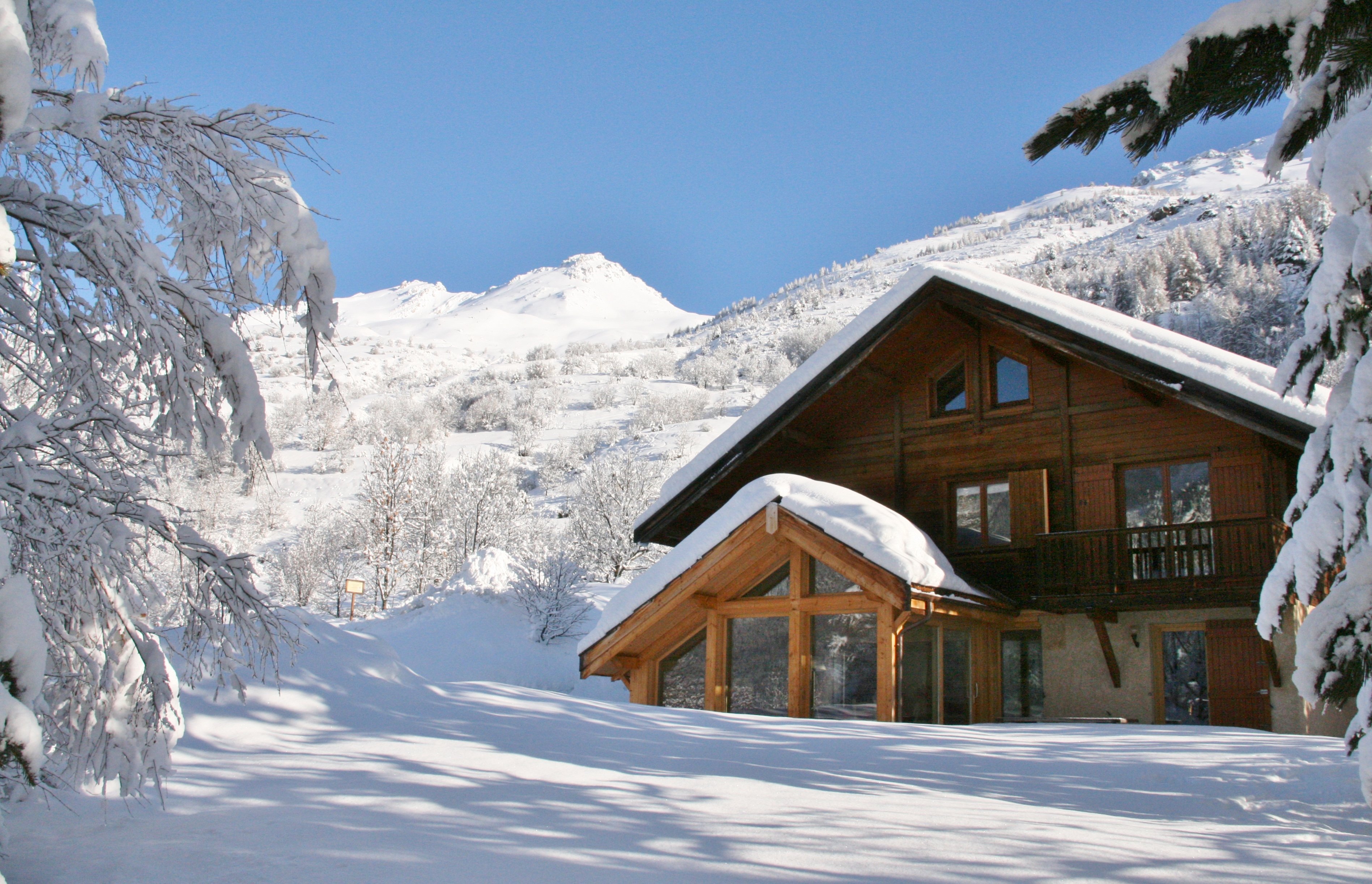 Chalet Derborence 
Chalet familial, dans un village calme de Serre-Chevalier, 5ch, 170m2 11 pers.