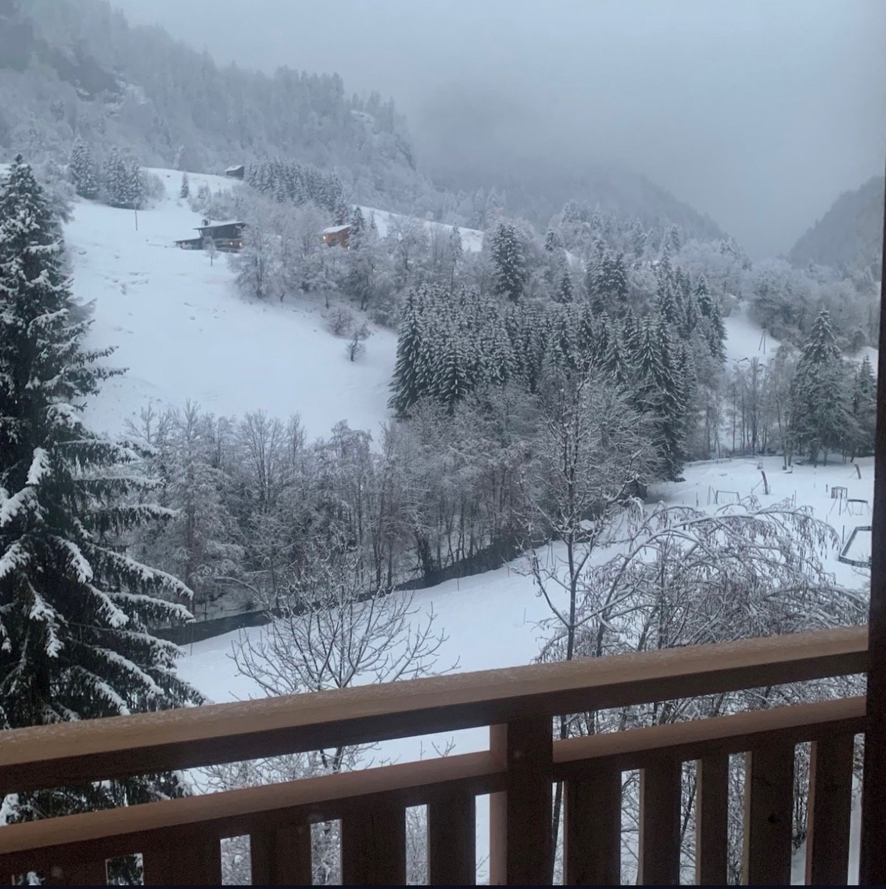 comme une cabane à la montagne pour des vacances en famille 