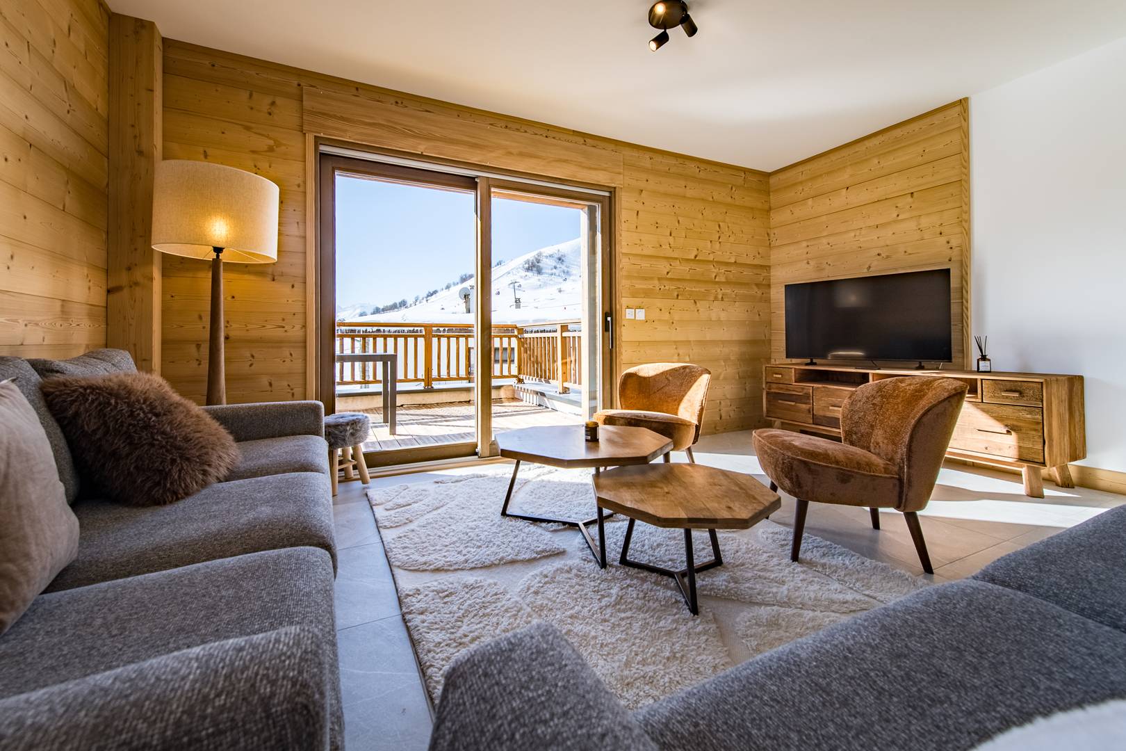 Chalet mitoyen sur les pistes avec garage