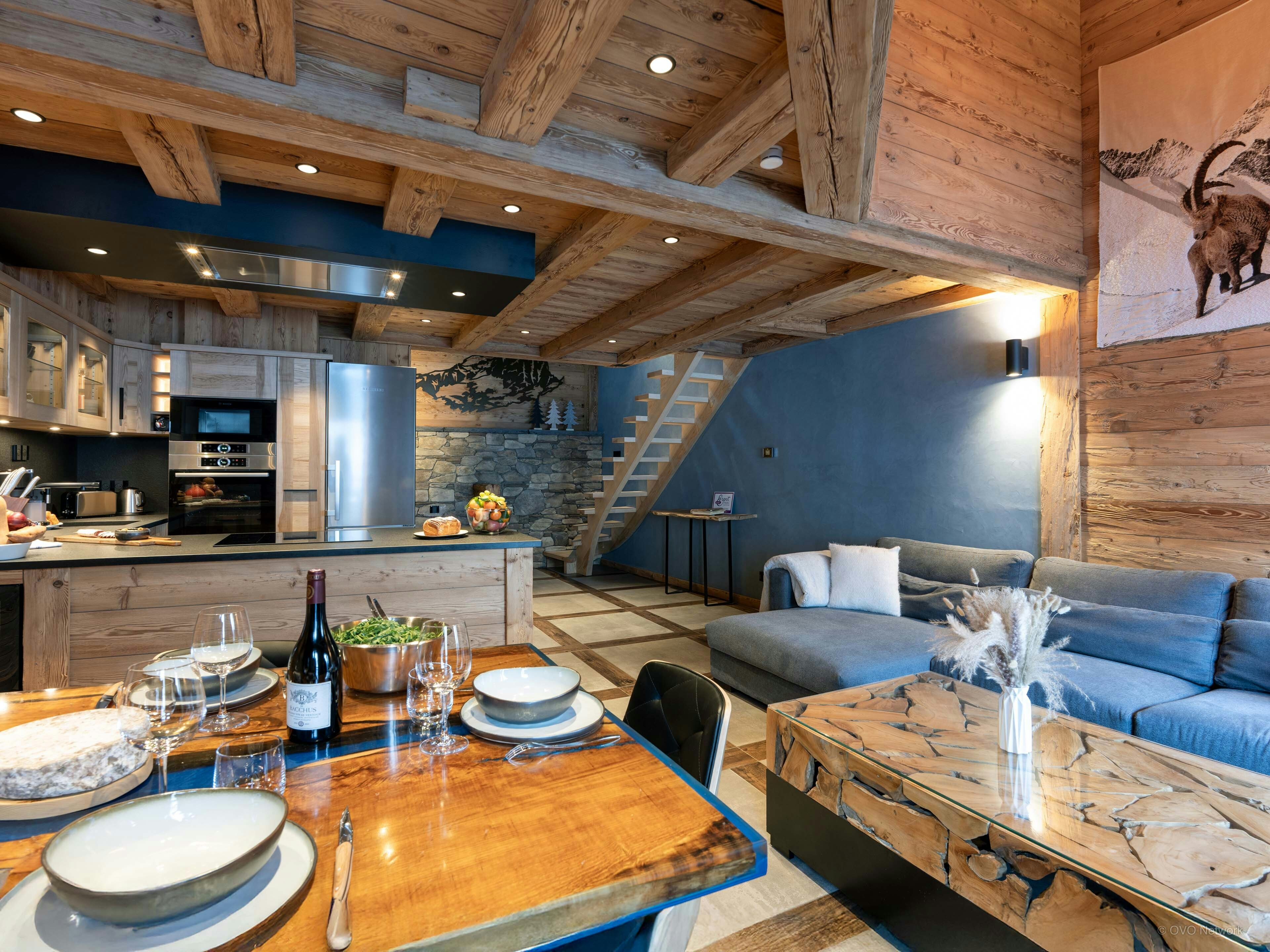 Maison pour 4 avec balcons donnant sur le massif des Écrins