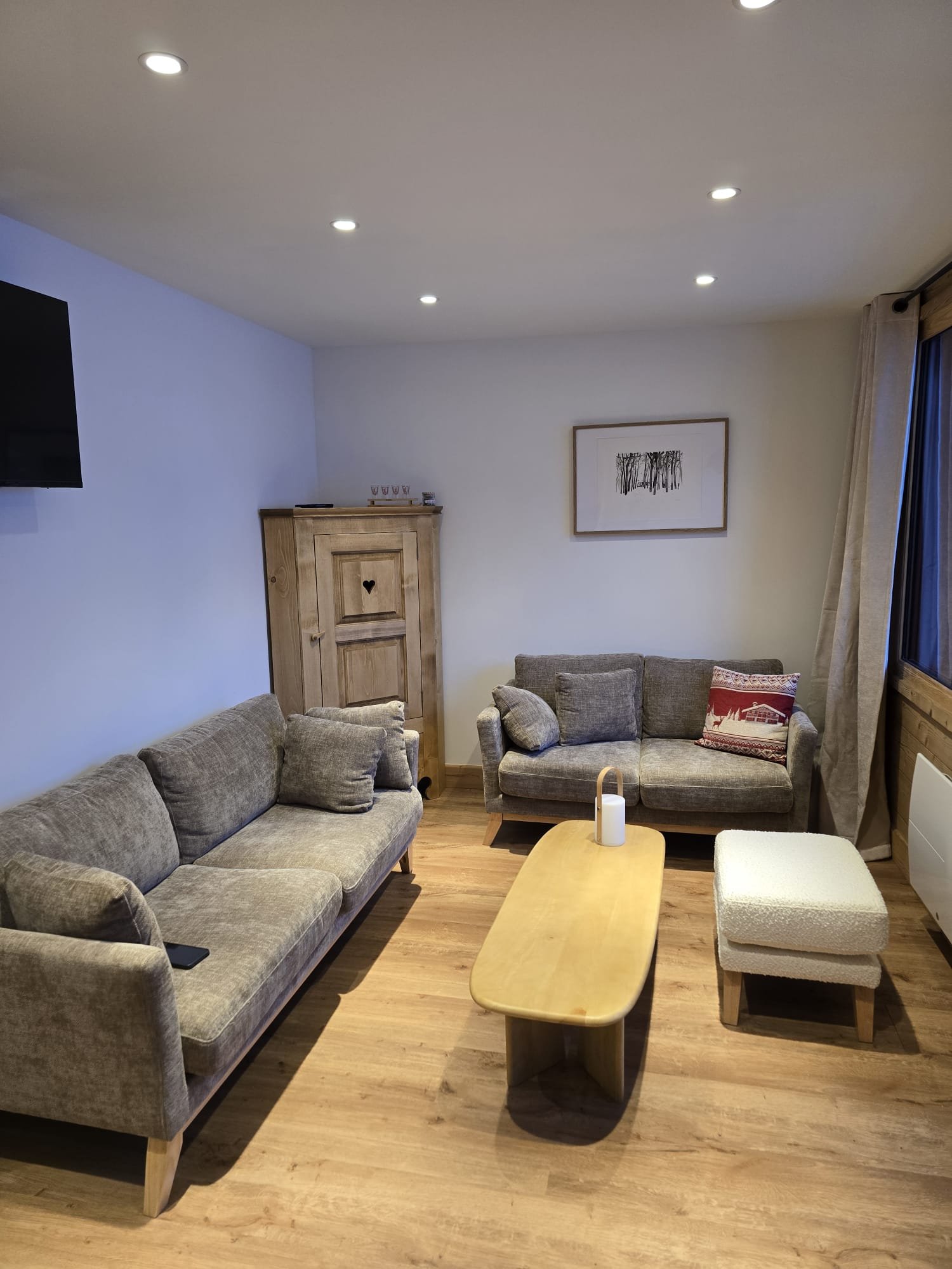 Les Coches, centre station, front de neige et ski aux pieds