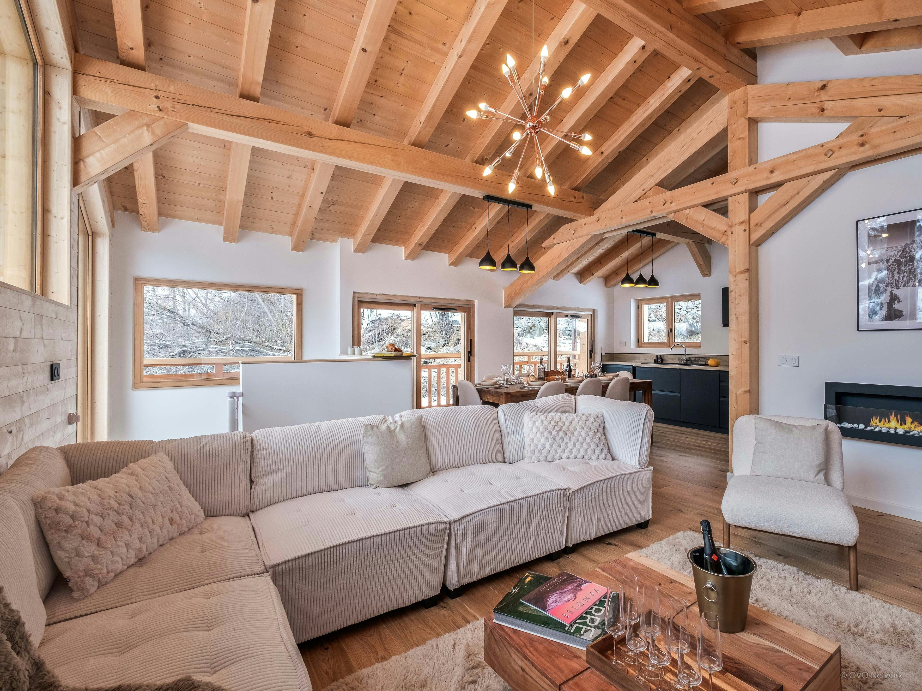 Chalet familial pour 8 avec jacuzzi et salle de jeux