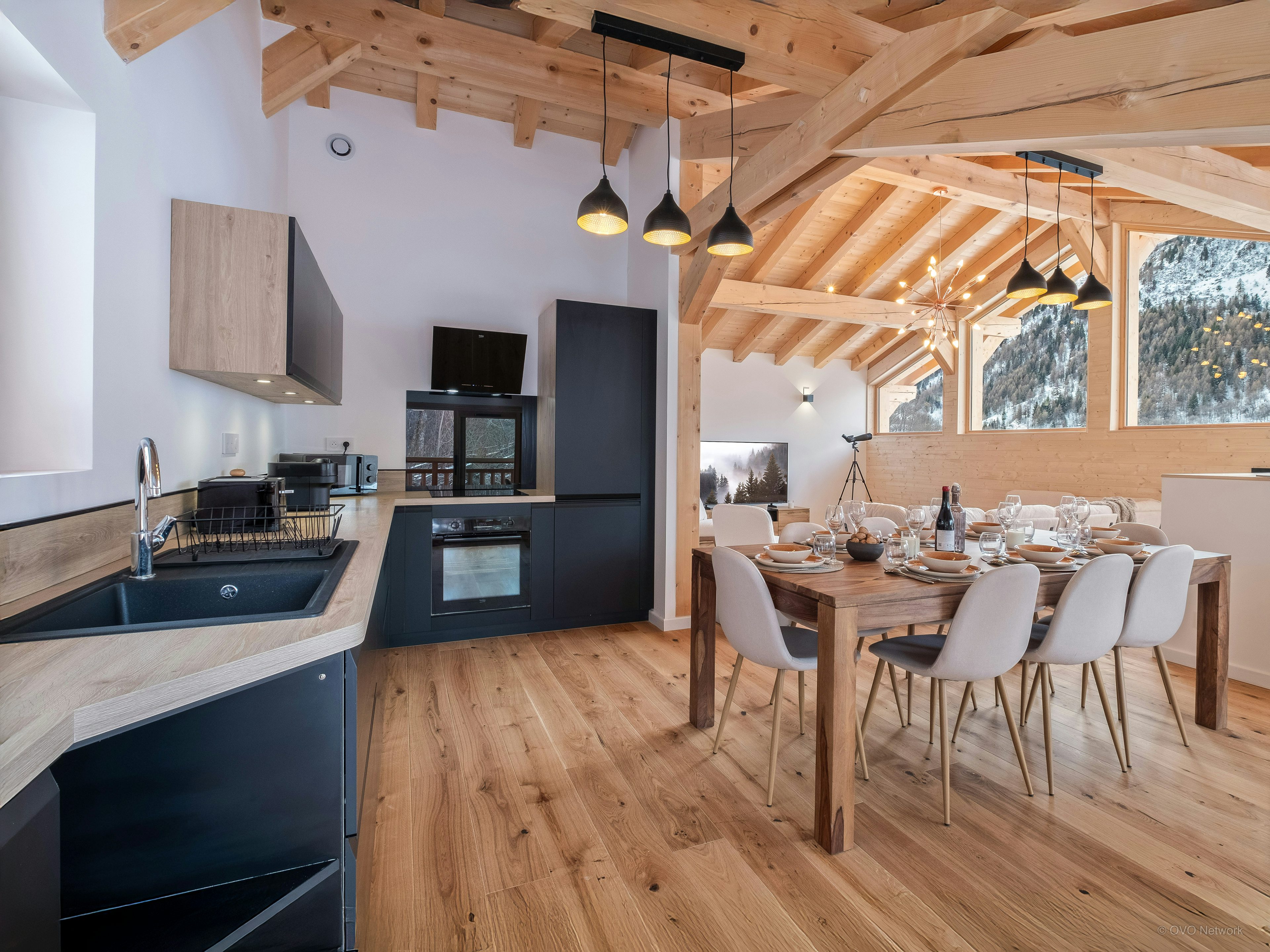 Chalet familial pour 8 avec jacuzzi et salle de jeux