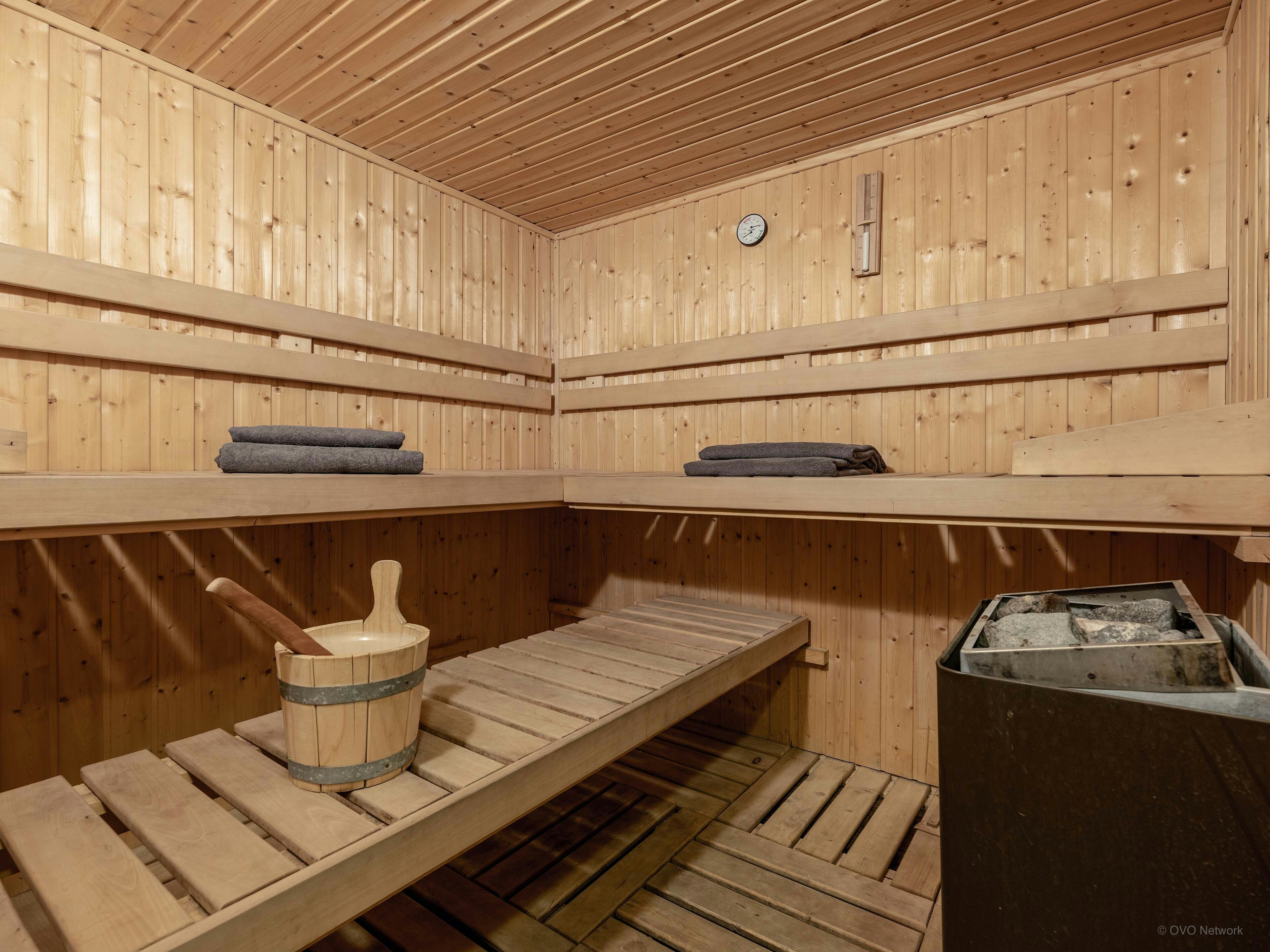 Spacieux chalet pour 15 à Combloux avec sauna et terrasse