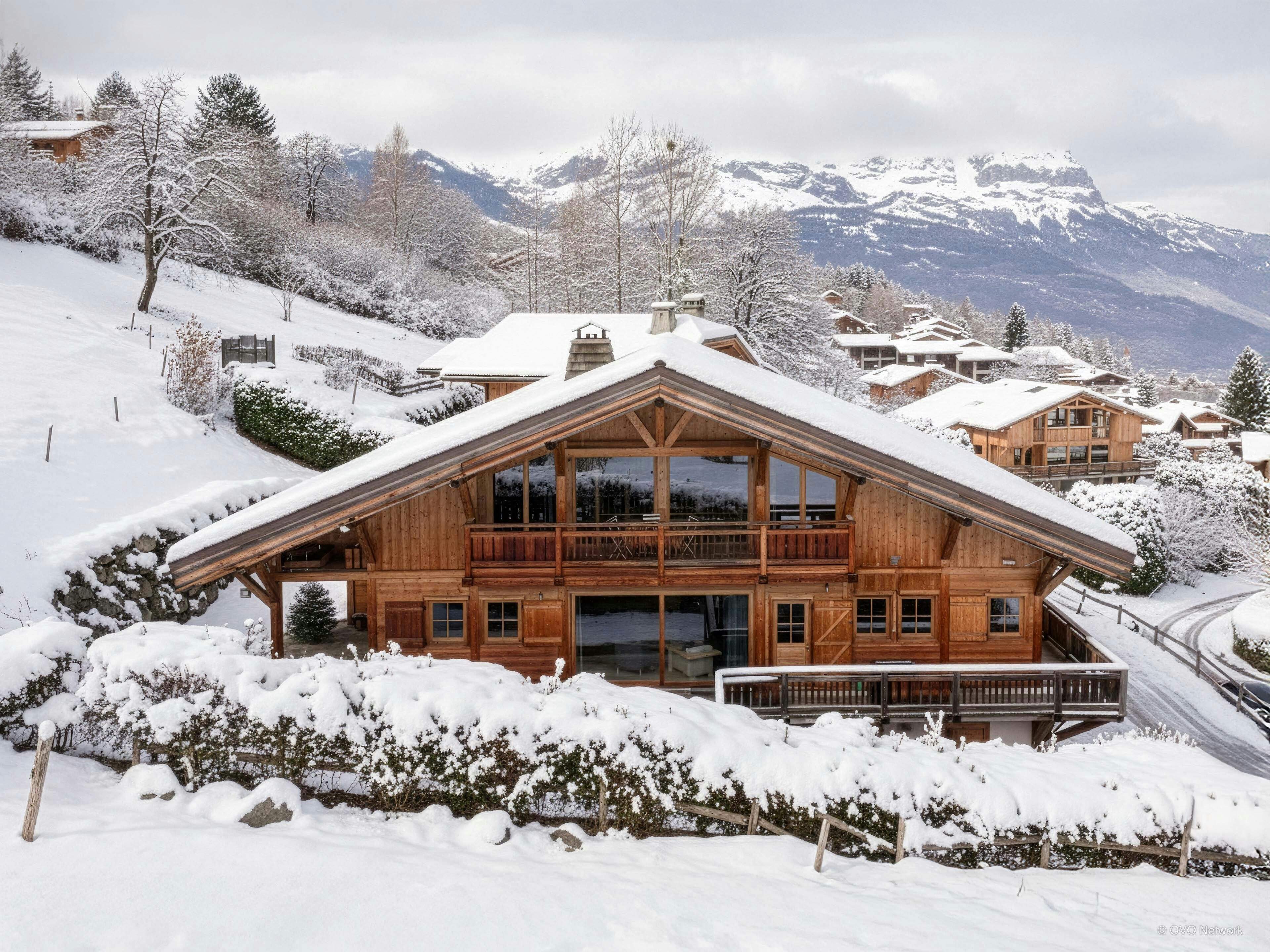 Spacieux chalet pour 15 à Combloux avec sauna et terrasse