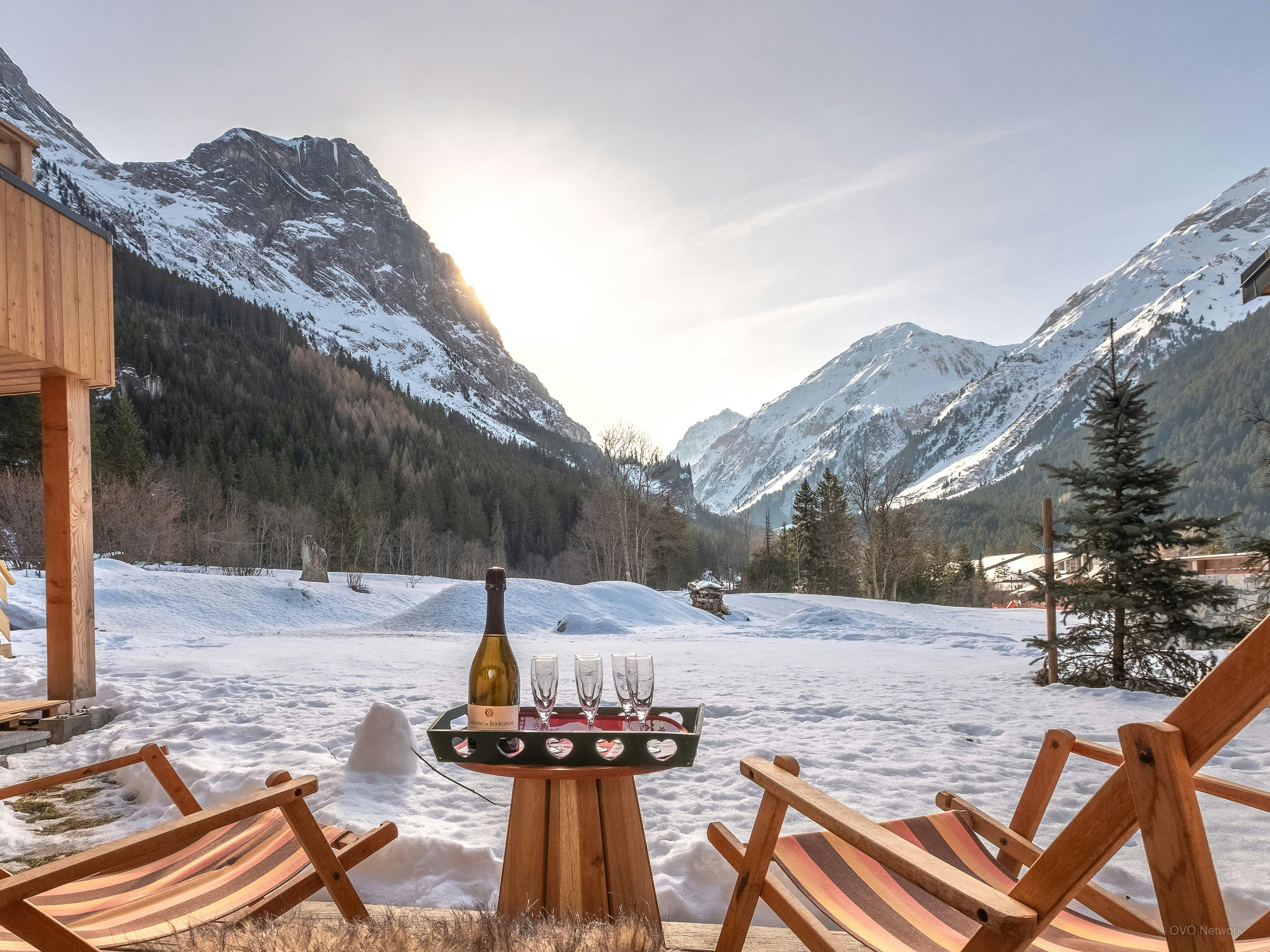 Chalet atypique pour 14 avec sauna, terrasses et baby-foot