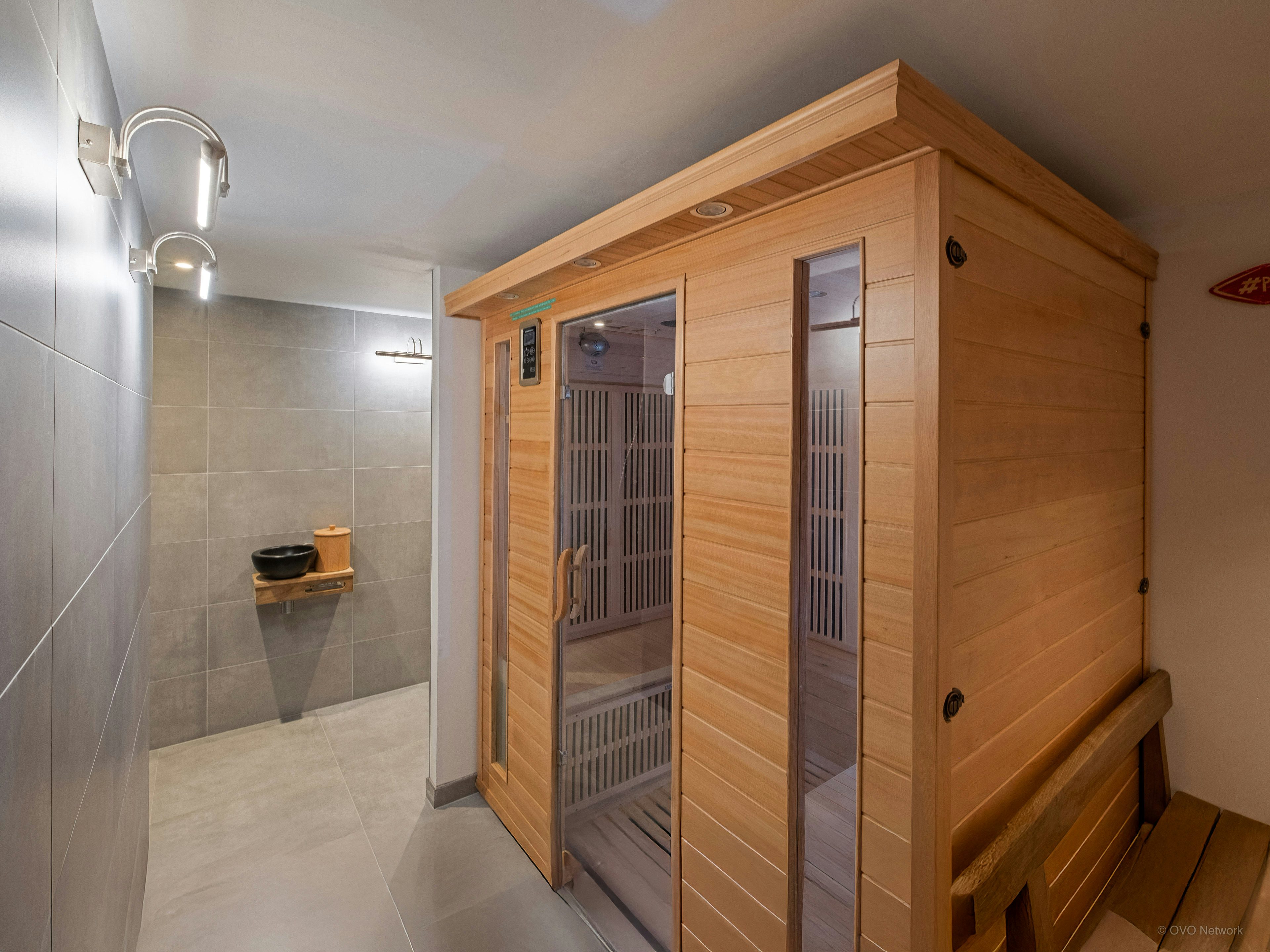 Chalet atypique pour 14 avec sauna, terrasses et baby-foot