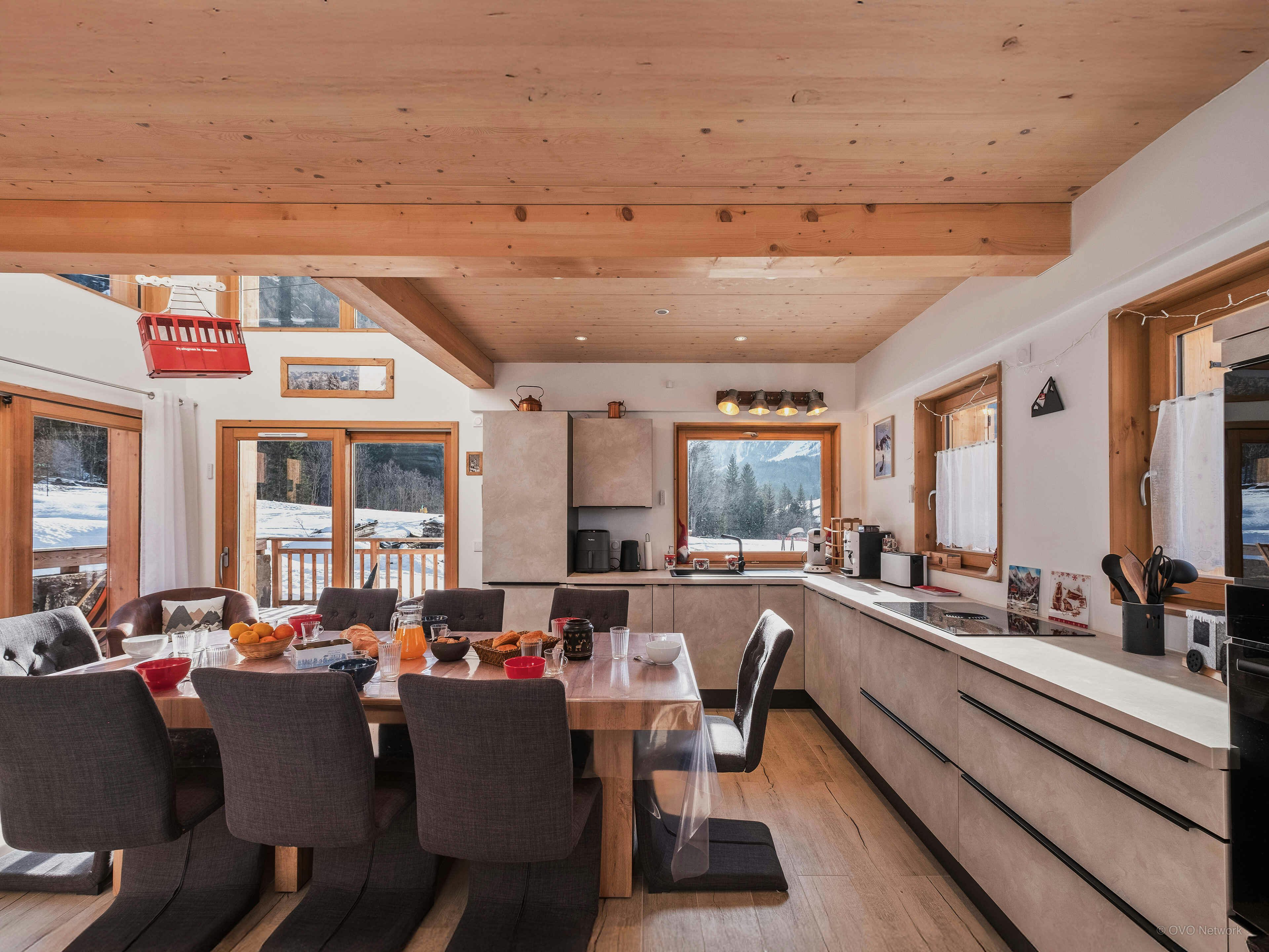 Chalet pour 8 proche de toutes les activités de la montagne