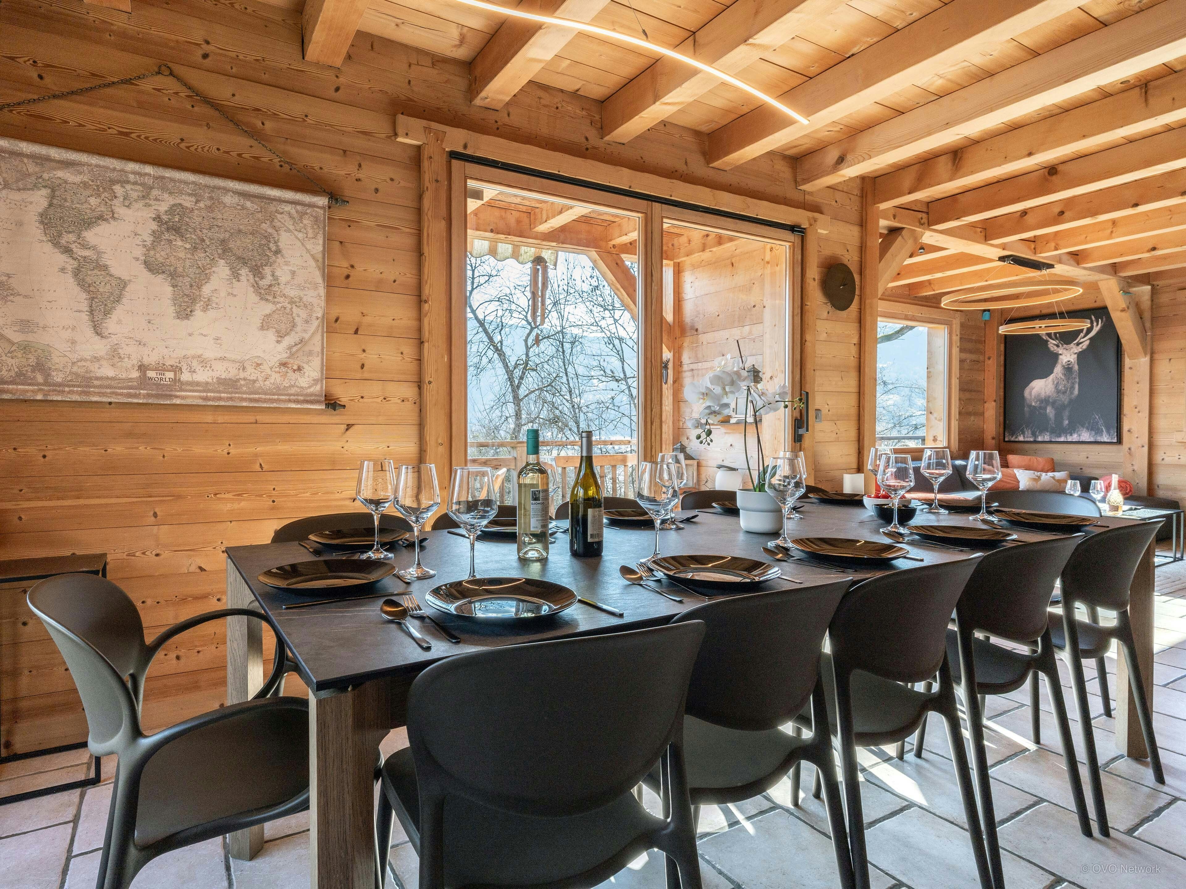 Élégant chalet toutes saisons pour 12 proche de samoëns
