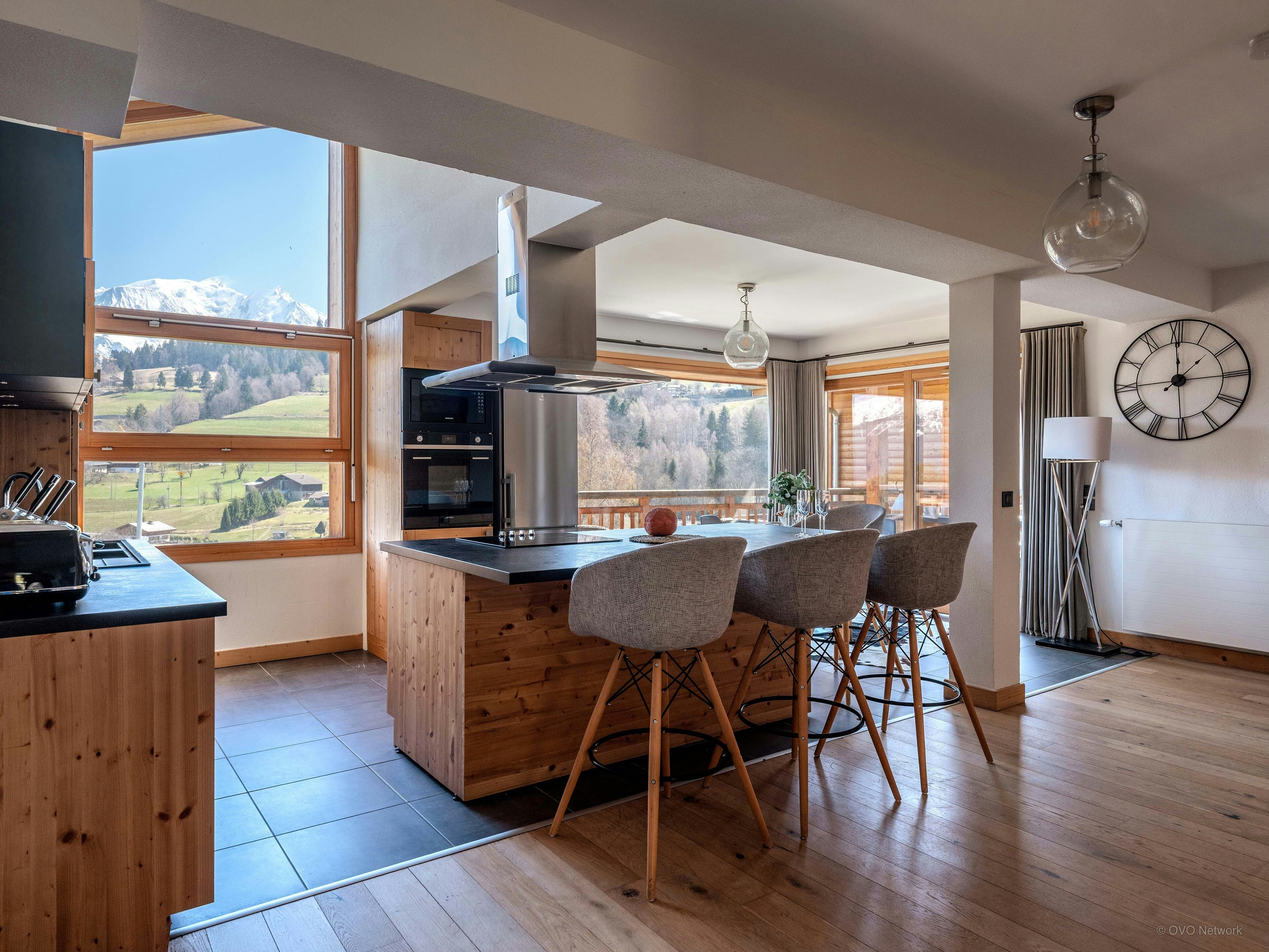 Chalet pour 12 à Combloux avec spa et vue sur les montagnes