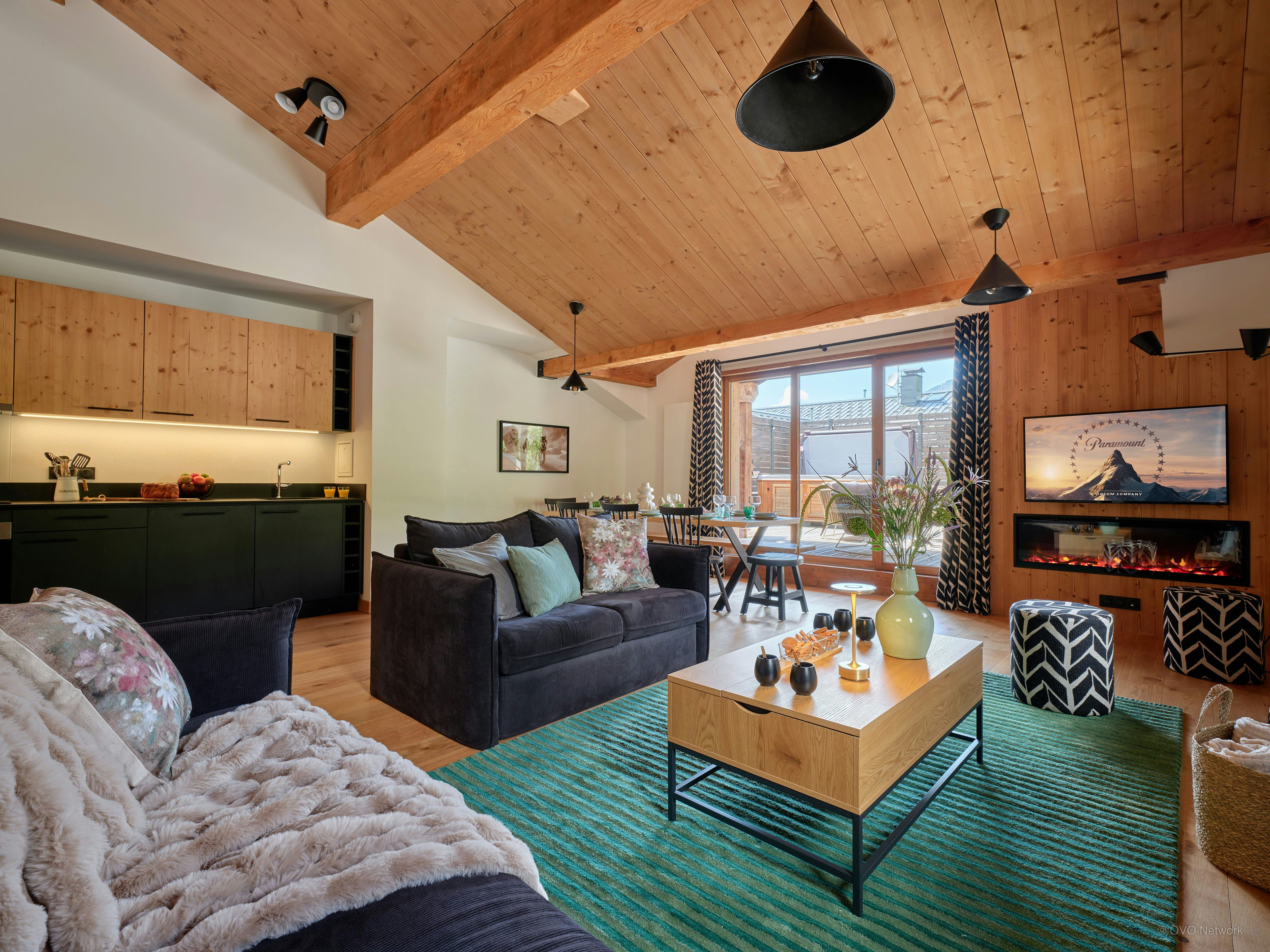 Appartement familial pour 8 avec jacuzzi et grande terrasse