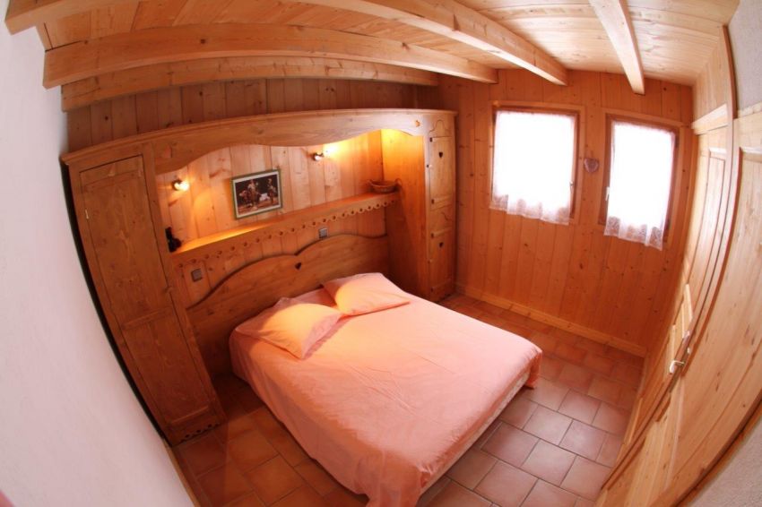 Aux Chalets des Alpes, Piscine chauffée (été) Piste de luge (hiver)