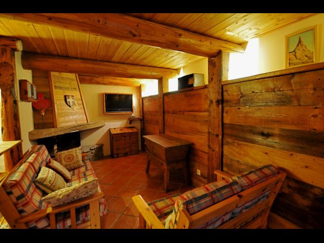 "LES PINATSOTES" - DUPLEX STYLE CHALET DANS MAISON TRADITIONNELLE 6/8 PERS