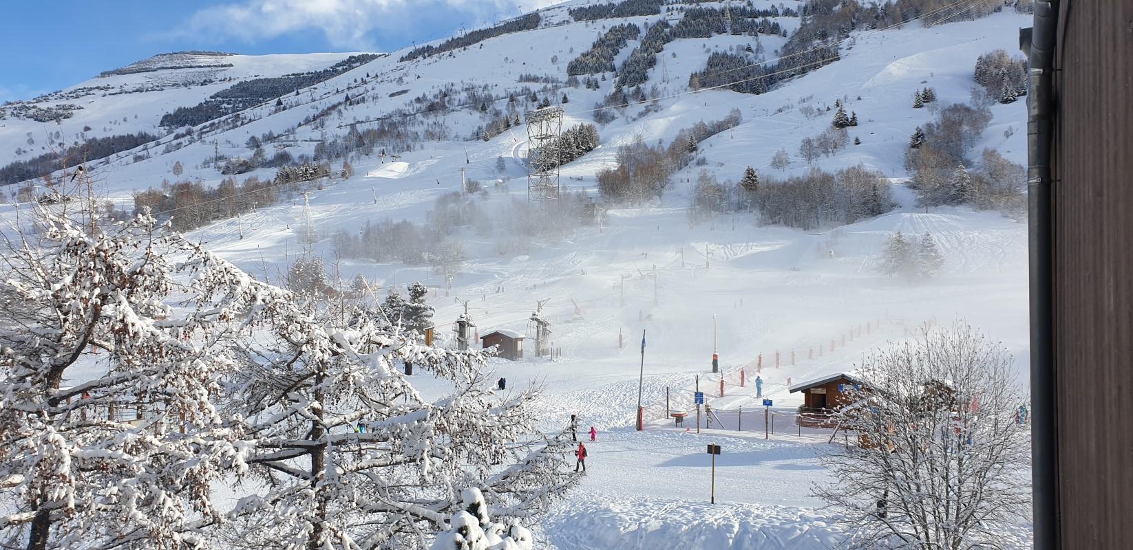 STUDETTE 2 PERS PIED DES PISTES RESIDENCE COTE BRUNE