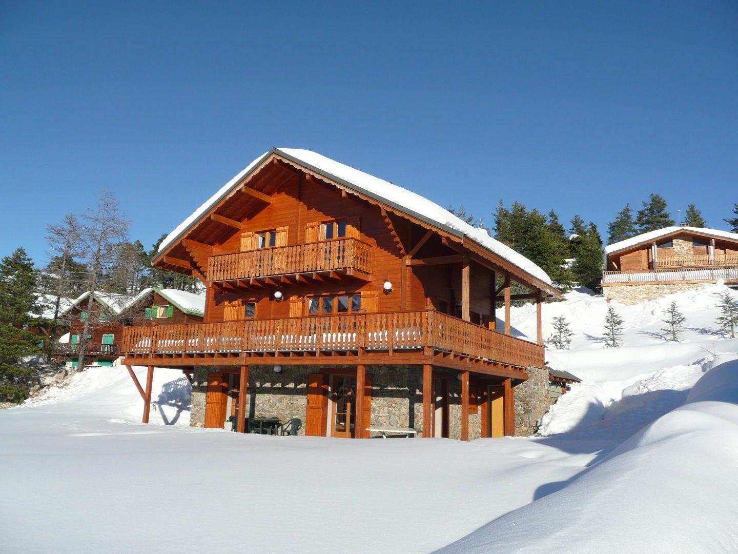 LOUROUZA charme d'une cheminée, grand confort, vue panoramique...