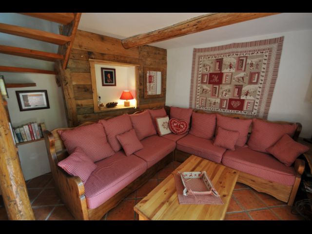  "LES PINATSOTES" - DUPLEX AVEC JARDIN PRIVE DANS MAISON TRADITIONNELLE 5/6