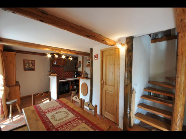  "LES PINATSOTES" - DUPLEX AVEC JARDIN PRIVE DANS MAISON TRADITIONNELLE 5/6