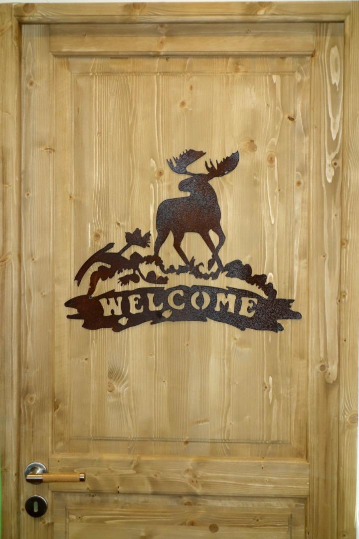 LE REFUGE DE L' OURSON BLANC SUR LES PISTES DES 3  VALLEES ,+ GARAGE .classé 3*étoiles meublé de tourisme .Entièrement rénové .  Notre appartement a également obtenu le "LABEL MERIBEL" décerné par l'office de tourisme.                             