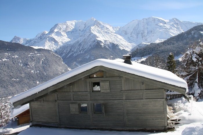 Magnifique chalet face au Mont-Blanc (8 à 12 personnes)