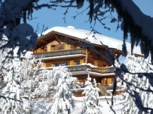 CHALET EPIPHANIE- CHARVIN-Dans la station -