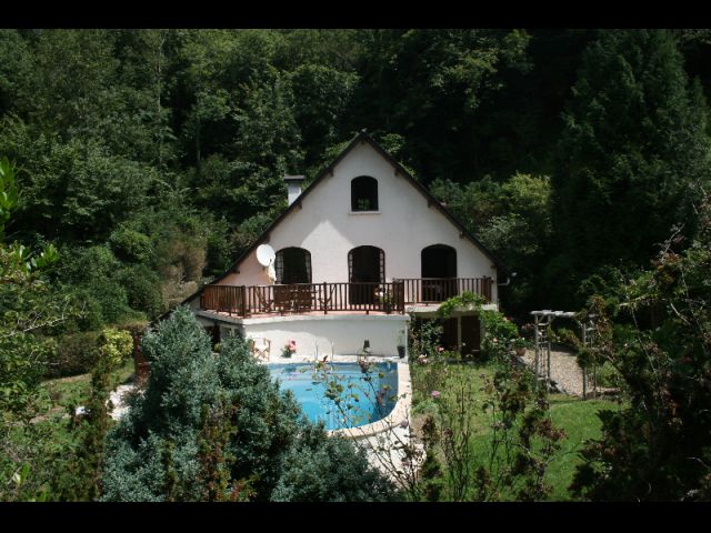 CHALET AVEC PISCINE
