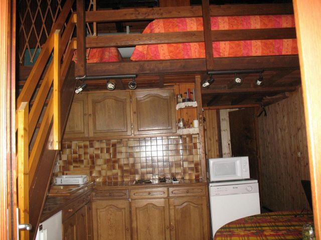 Résidence Perce Neige - apt 18 tarif  200 à 480 Euros 