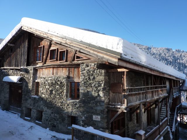 CHALET FERME TANNERIE chic rustique sauna 200m de la remontée Paradiski