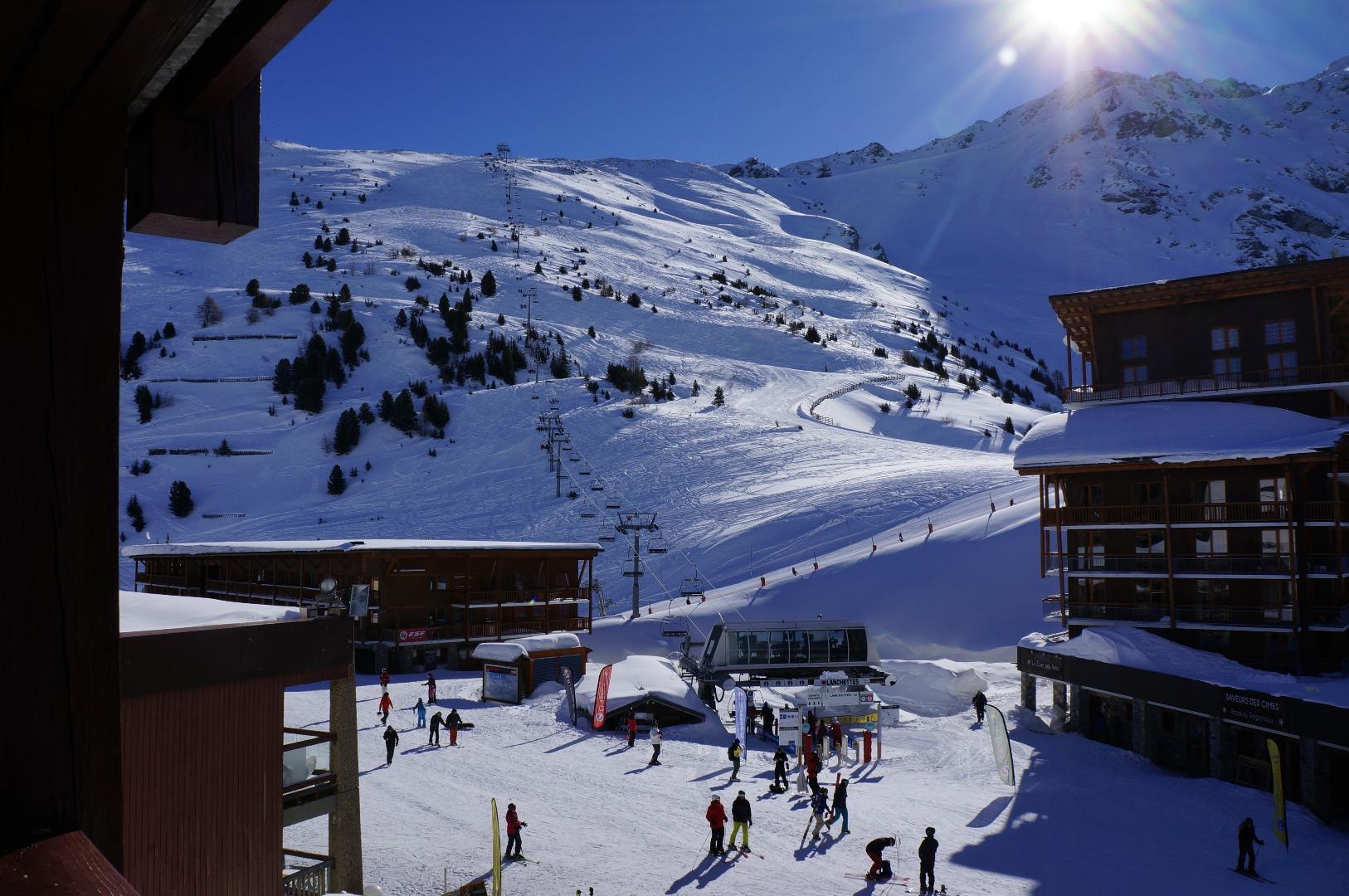 ARC 2000-STUDIO BALCON SUD-AU PIED DES PISTES