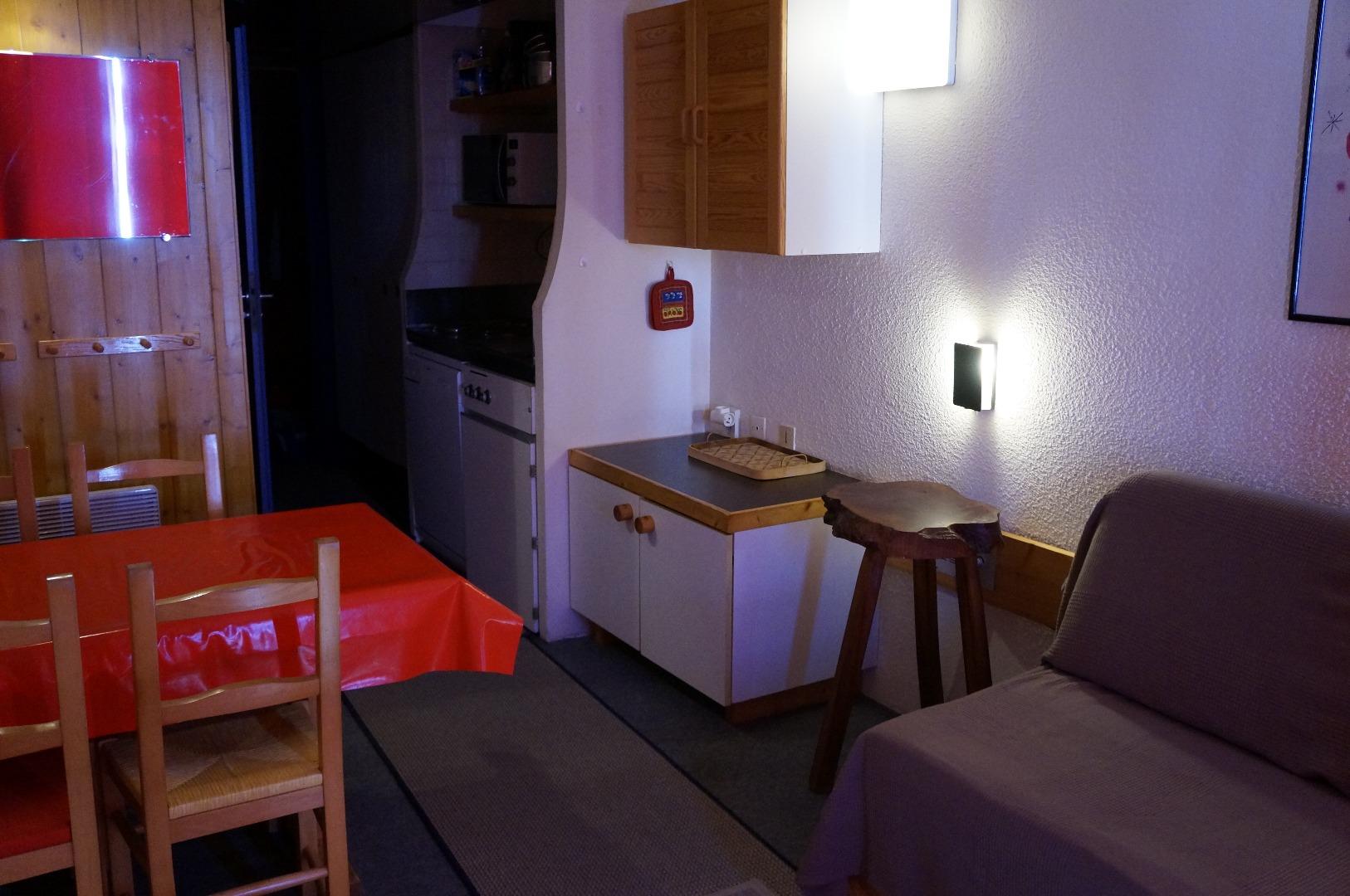 ARC 2000-STUDIO BALCON SUD-AU PIED DES PISTES