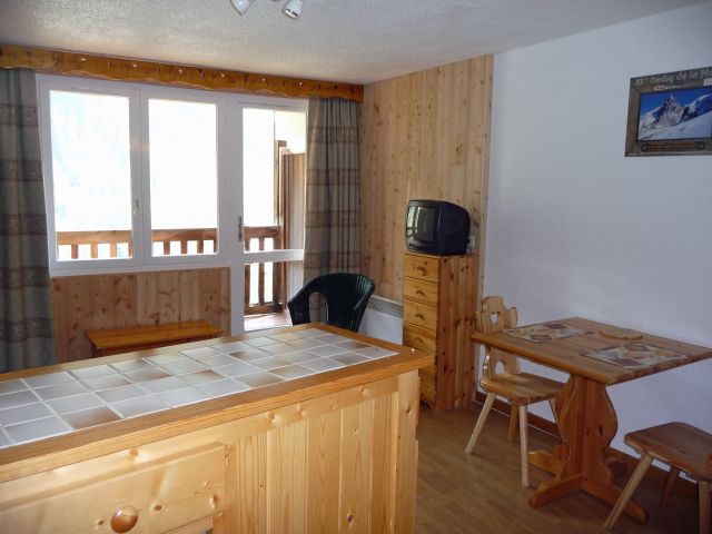 joli studio avec balcon pour 2 personnes 